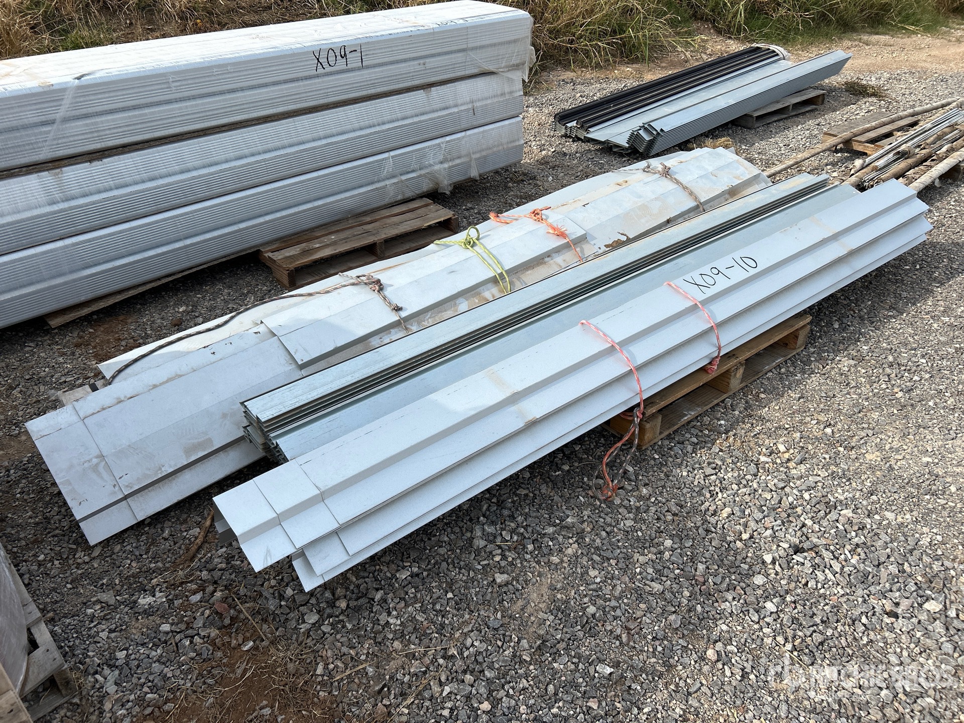 General Appearance with Foto, angolo anteriore destro