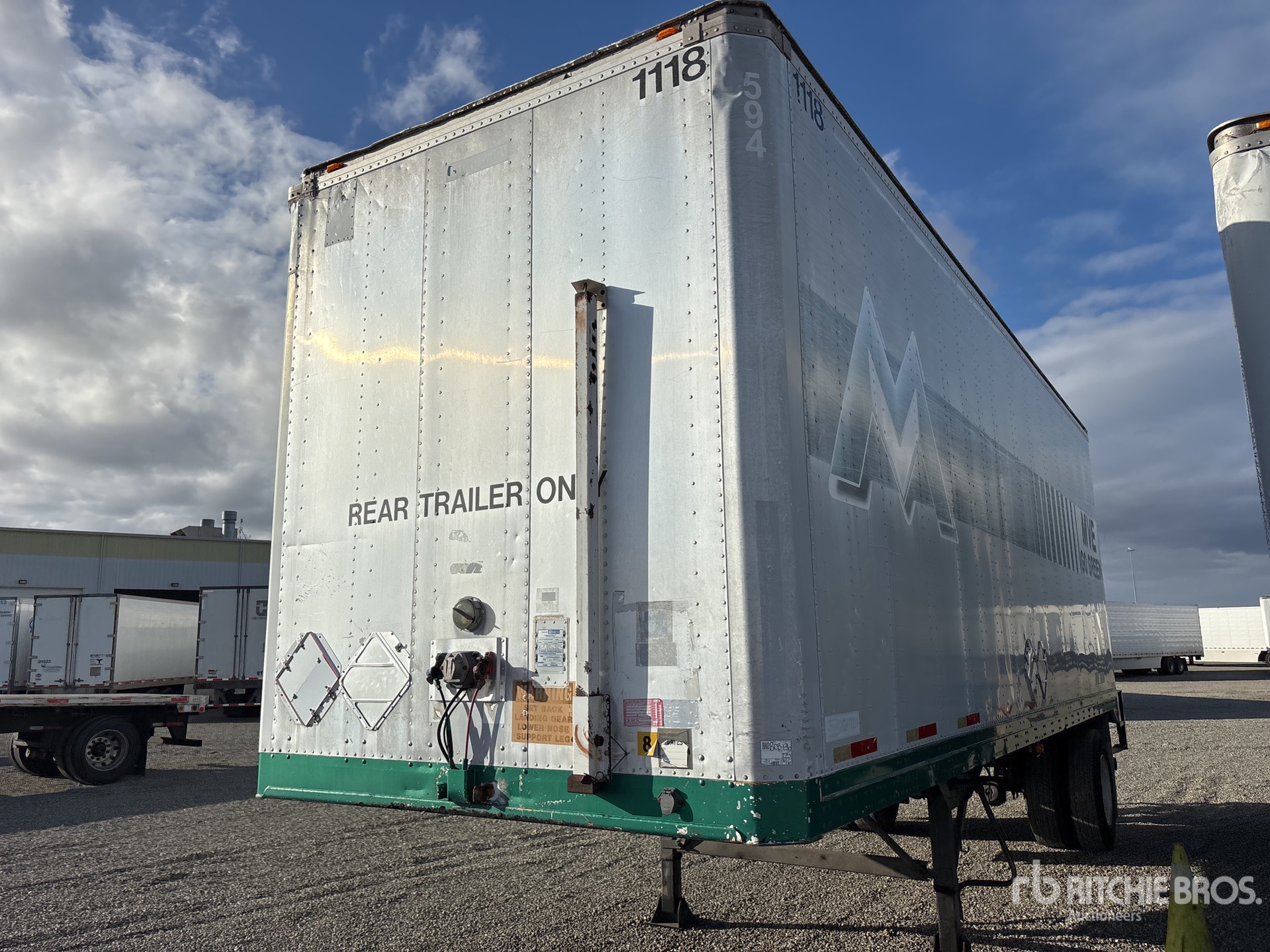 General Appearance with Image, coin avant gauche