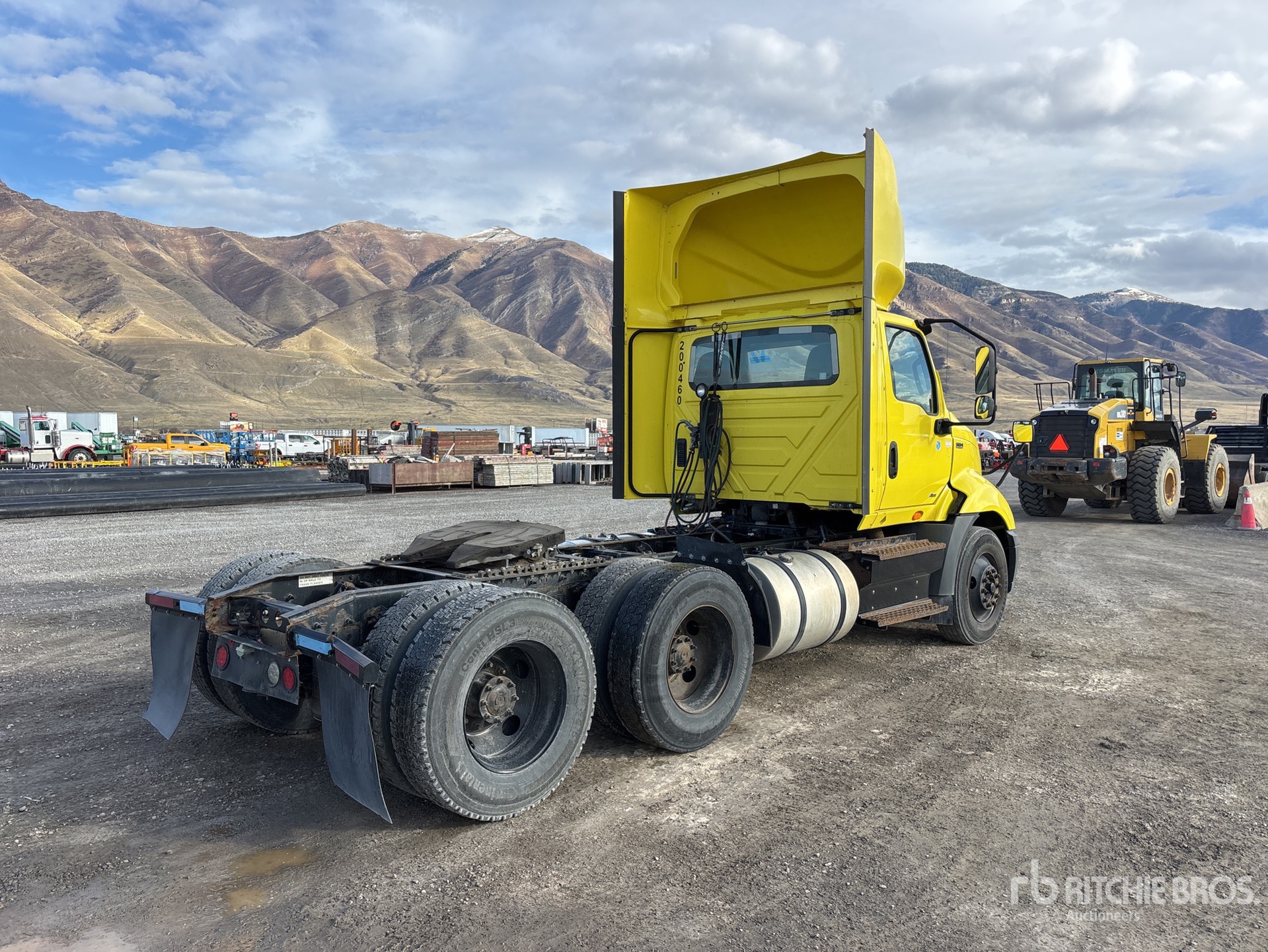 General Appearance with Imagen: esquina trasera derecha