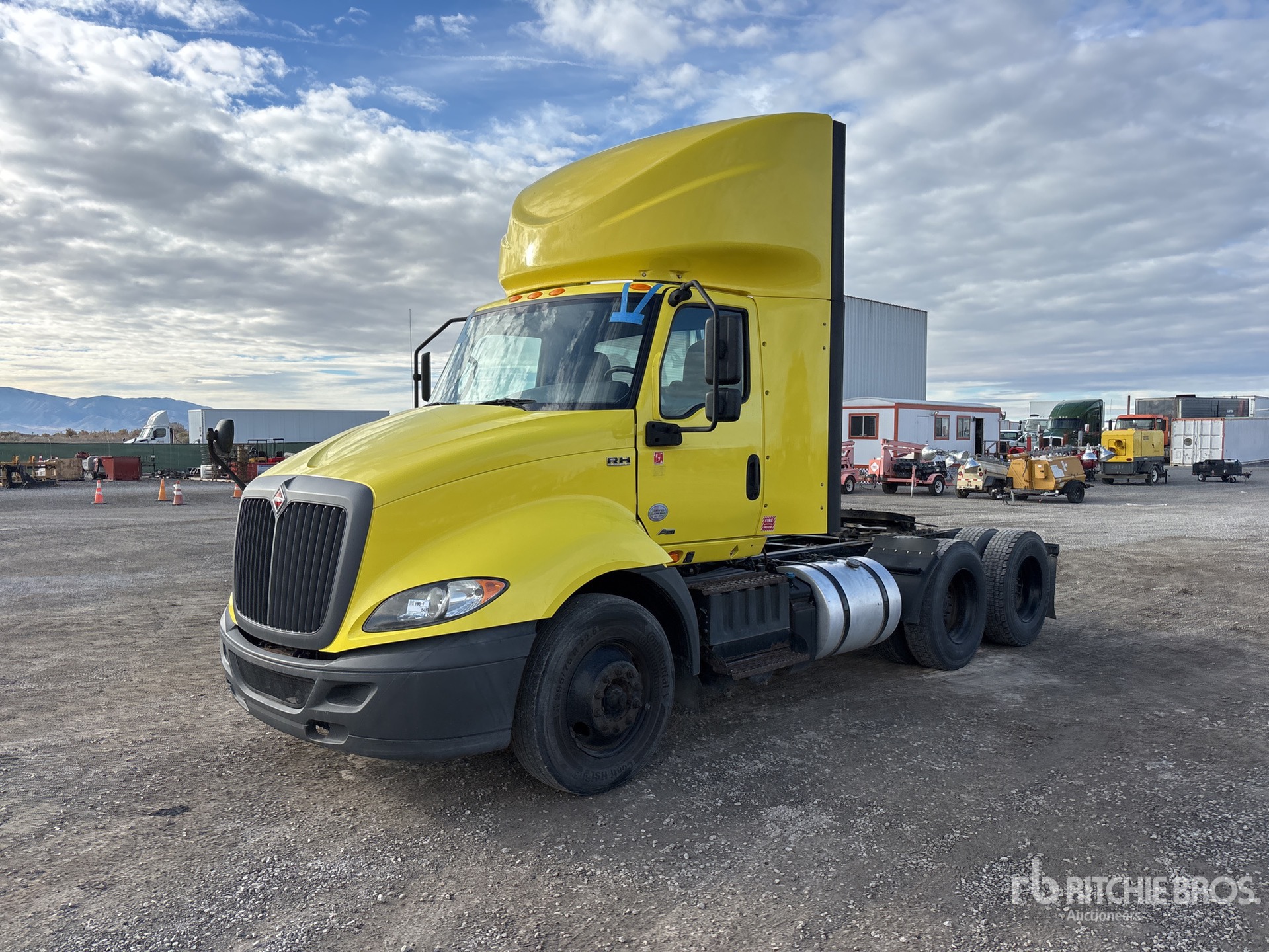 General Appearance with Imagen: esquina delantera izquierda