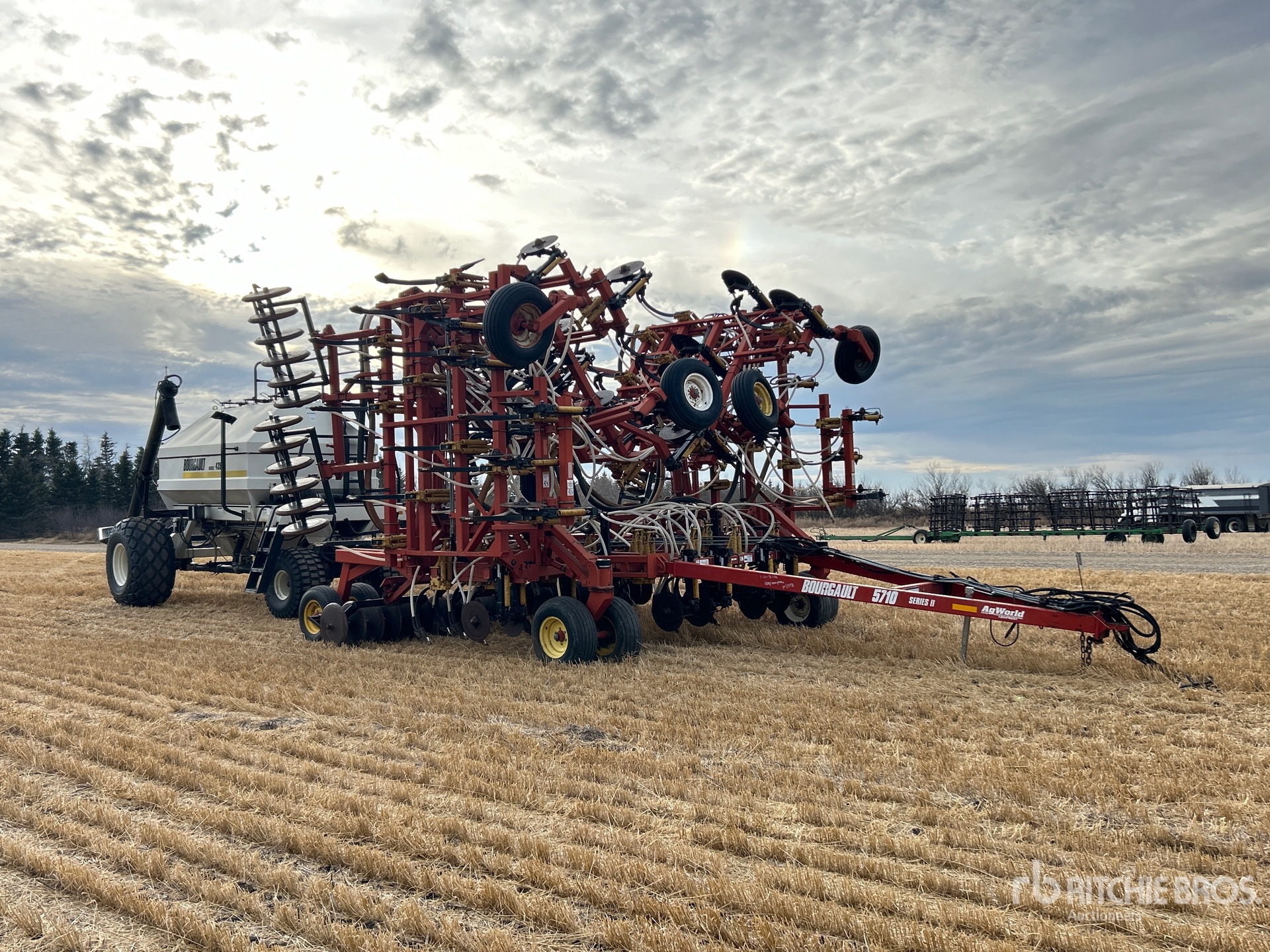 Aspect général with Image, coin avant droit
