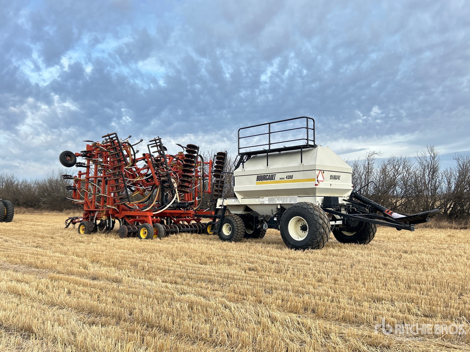 Aspect général with Image, coin arrière gauche