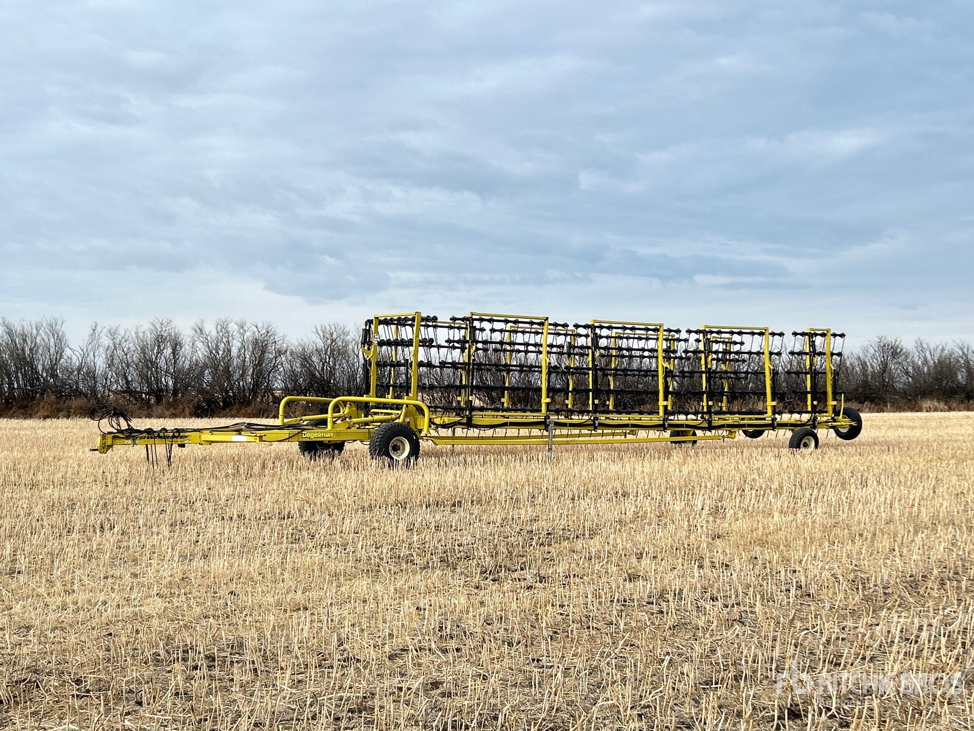 General Appearance with Foto, angolo anteriore sinistro