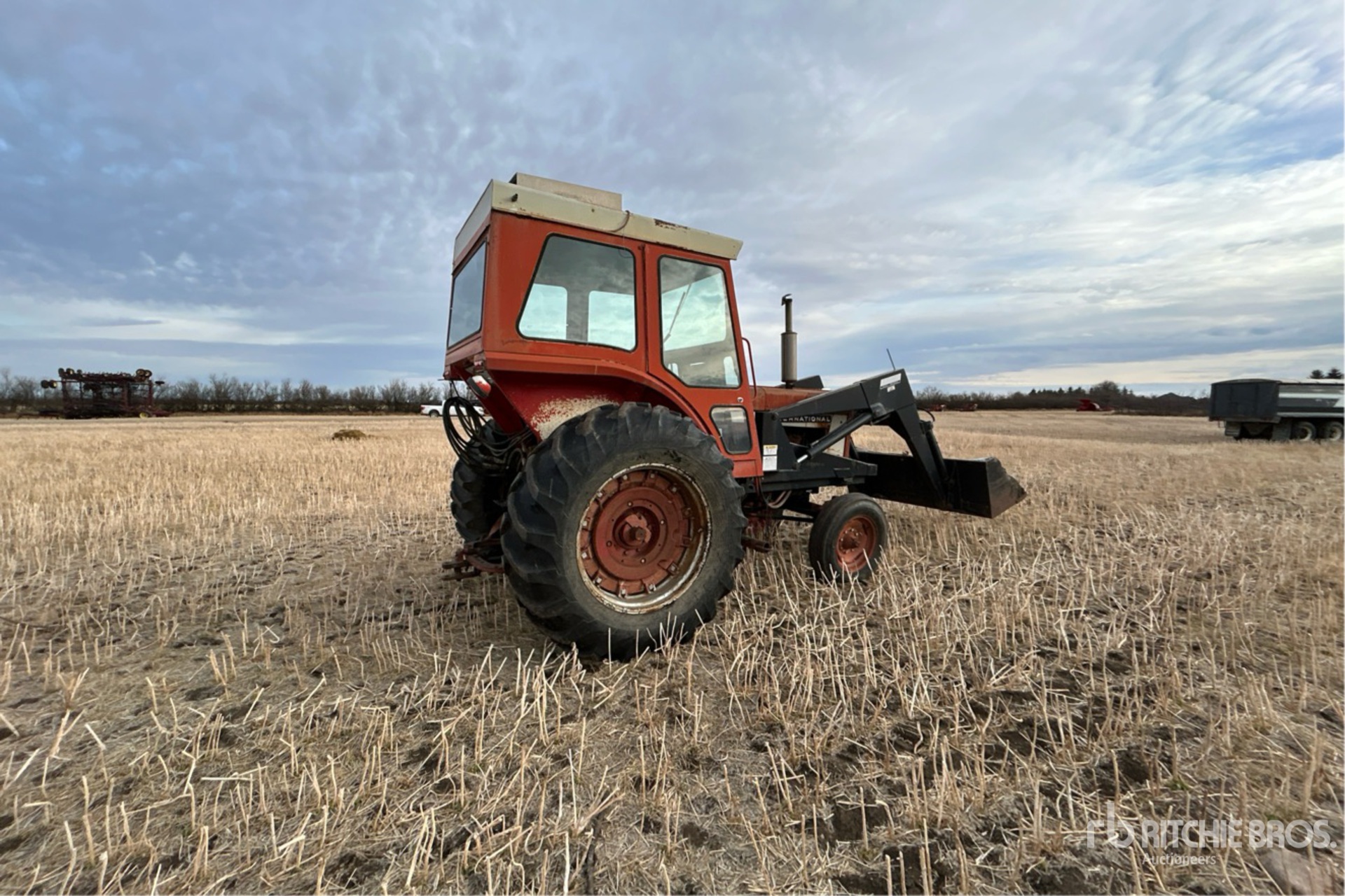 General Appearance with Foto, angolo anteriore sinistro