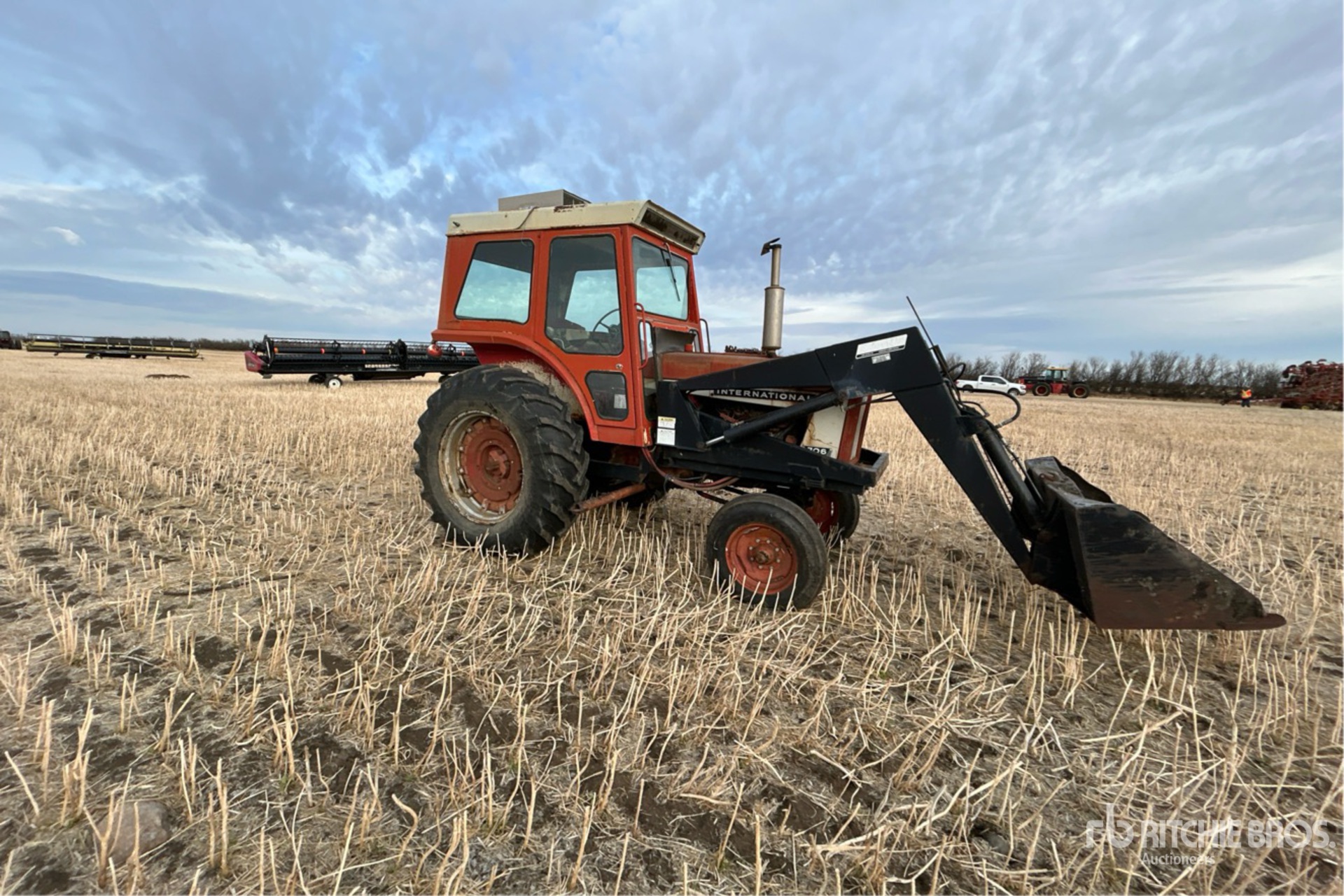 General Appearance with Foto, angolo anteriore destro