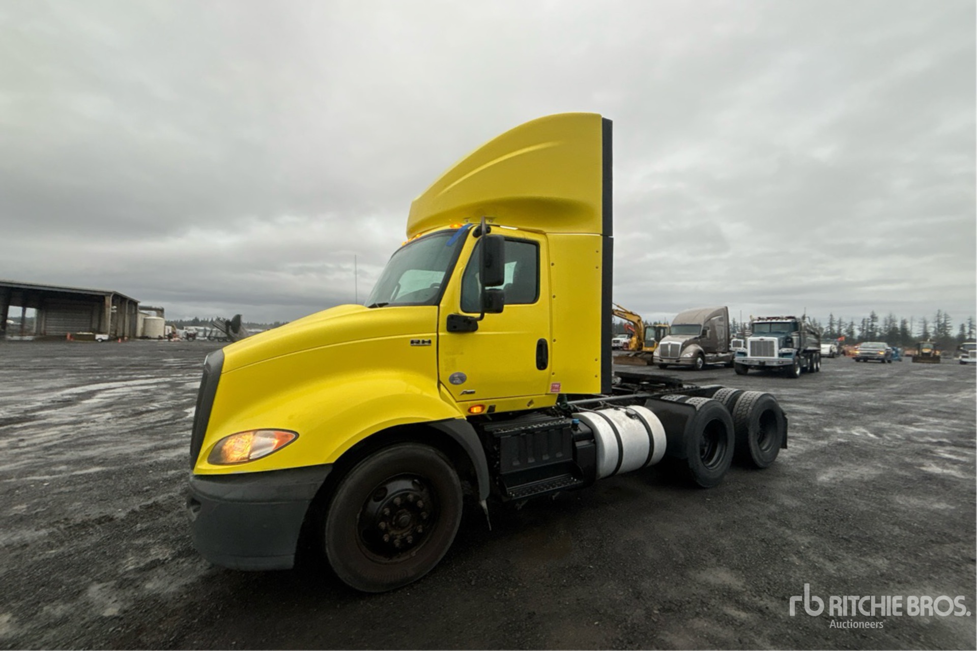 General Appearance with Picture, Left Front Corner