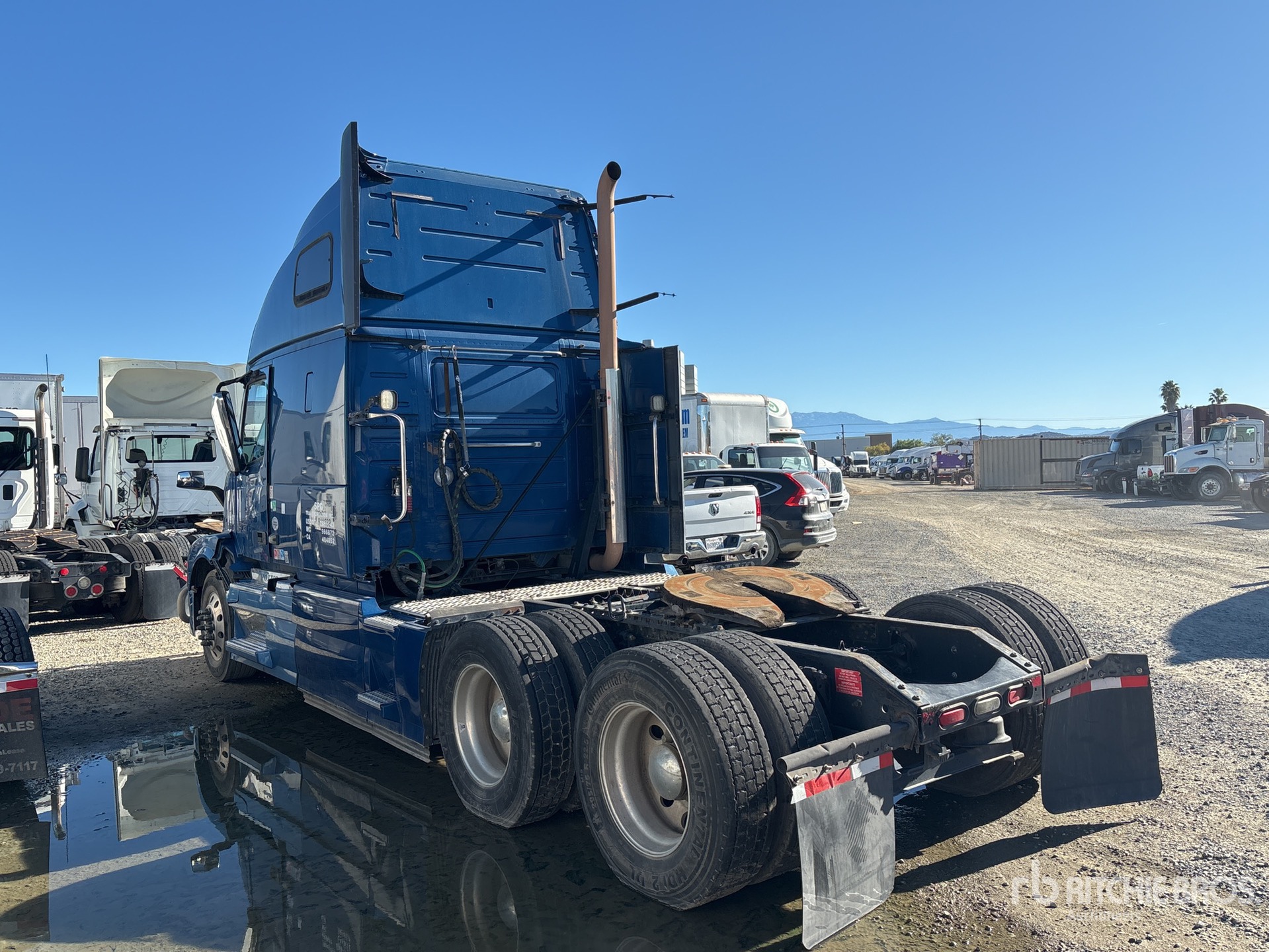 General Appearance with Picture, Left Rear Corner