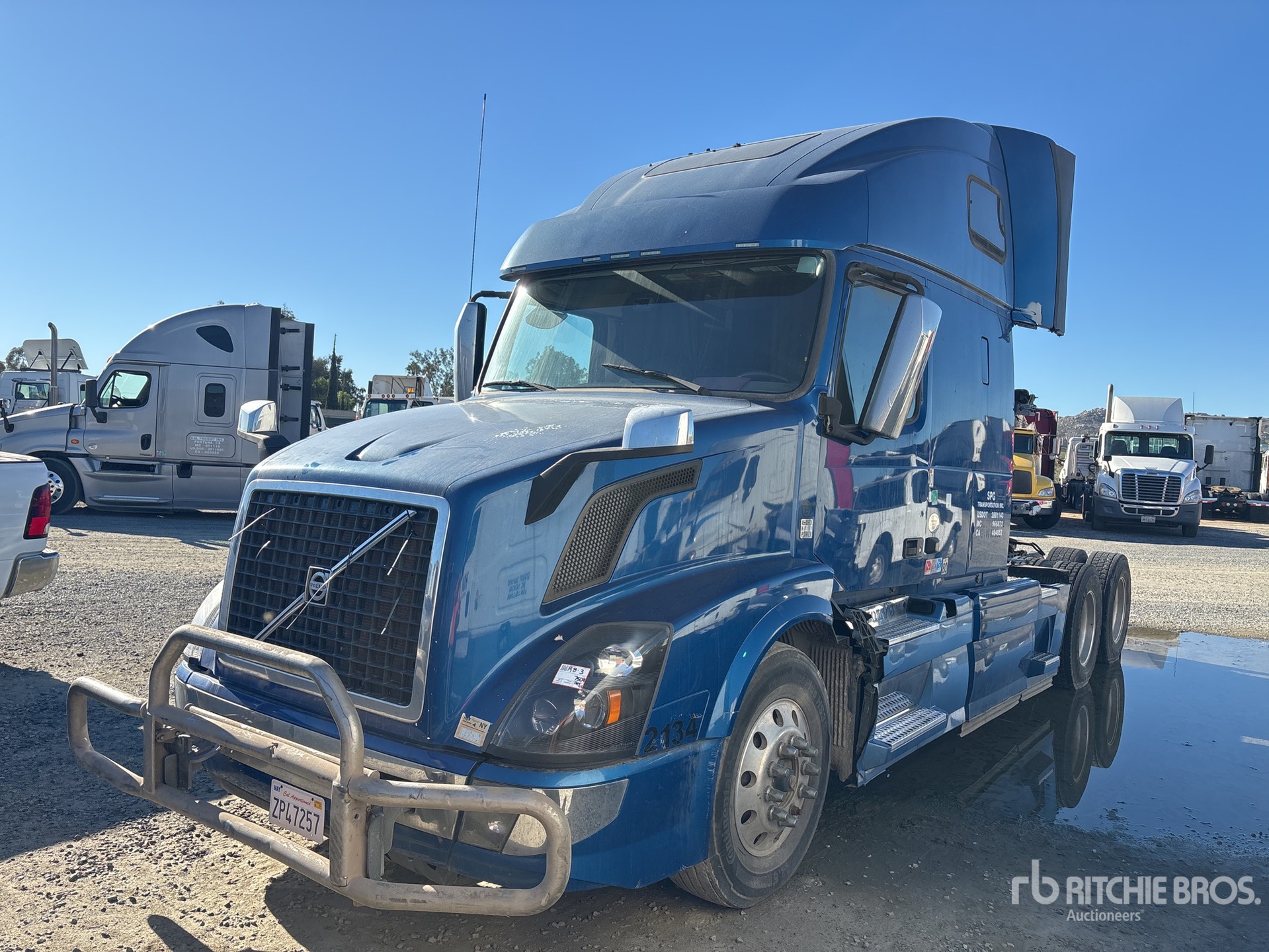 General Appearance with Picture, Left Front Corner