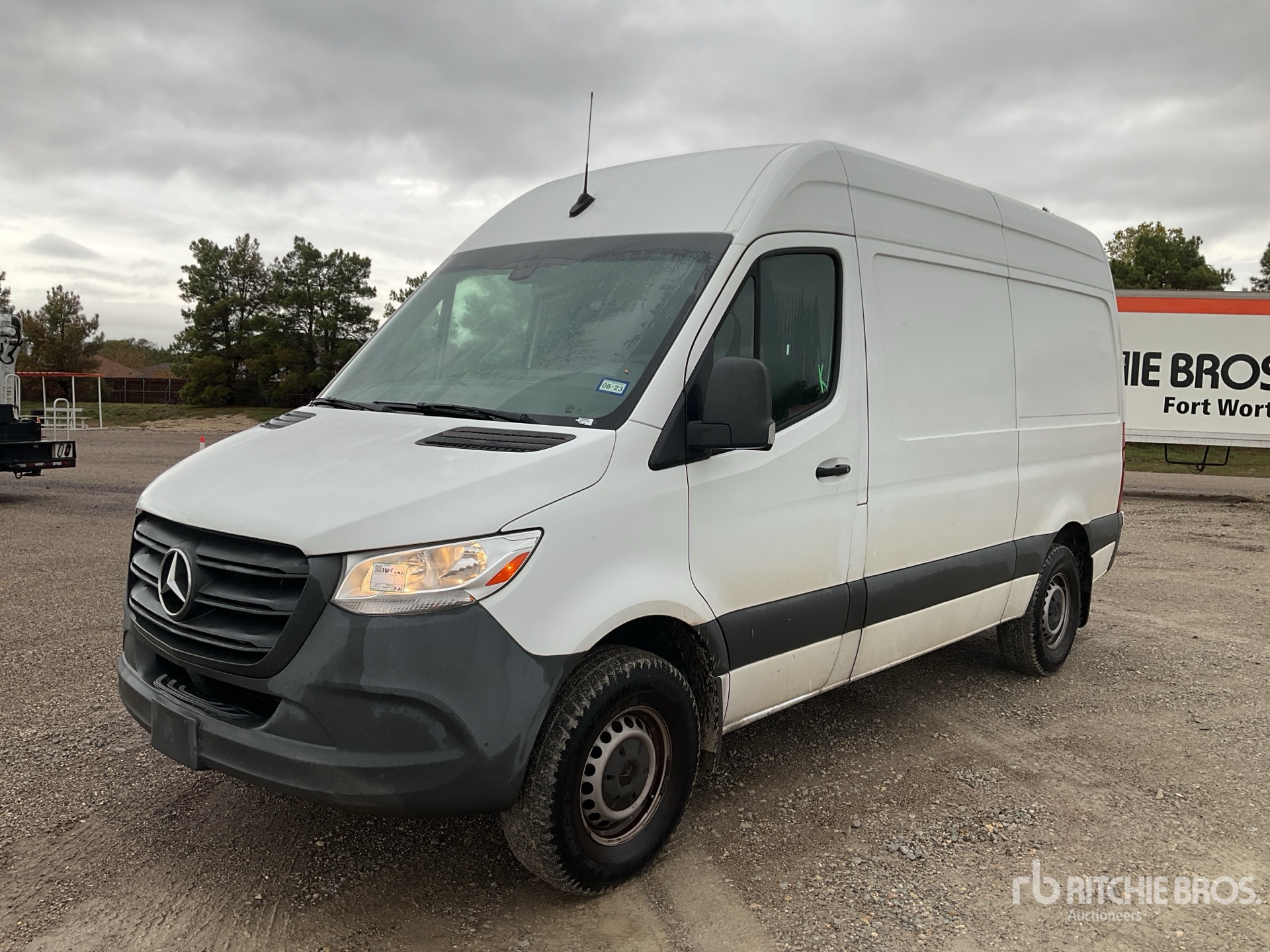 General Appearance with Spin