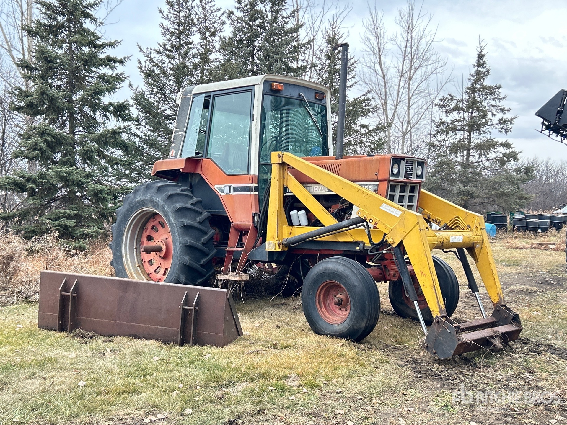 General Appearance with Foto, angolo anteriore destro