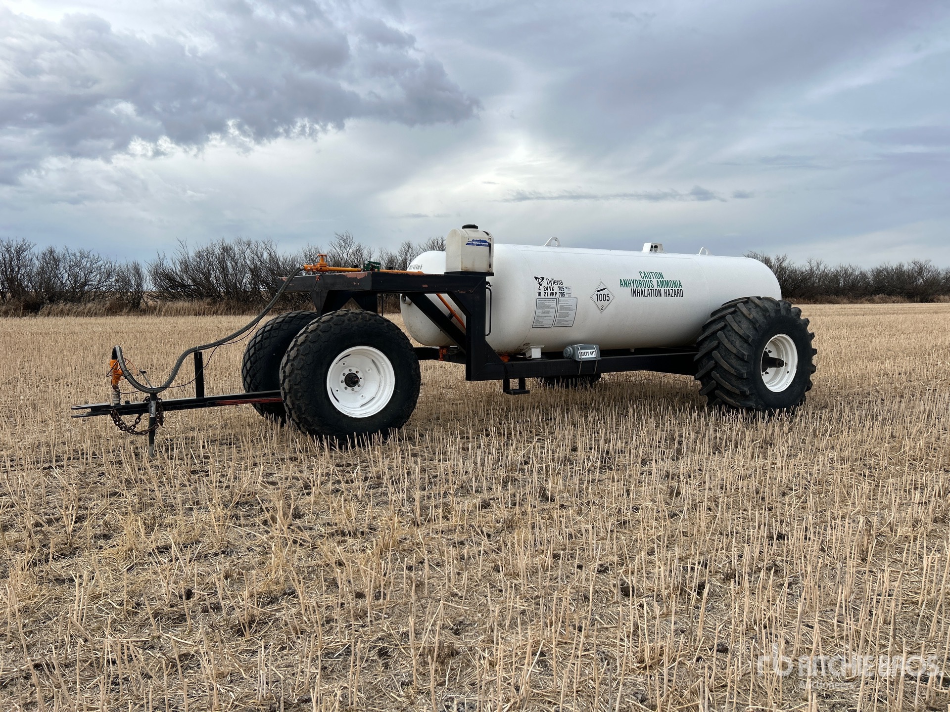 Aspect général with Image, coin avant gauche