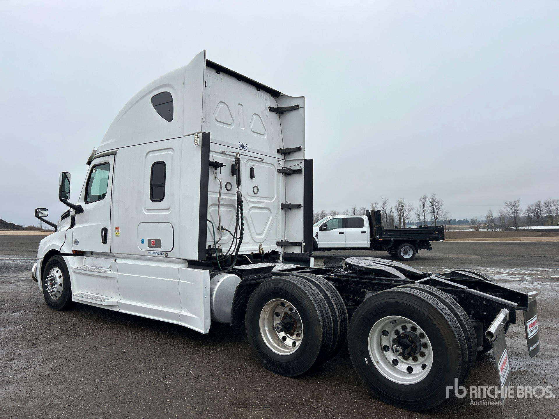 General Appearance with Imagen: esquina trasera izquierda