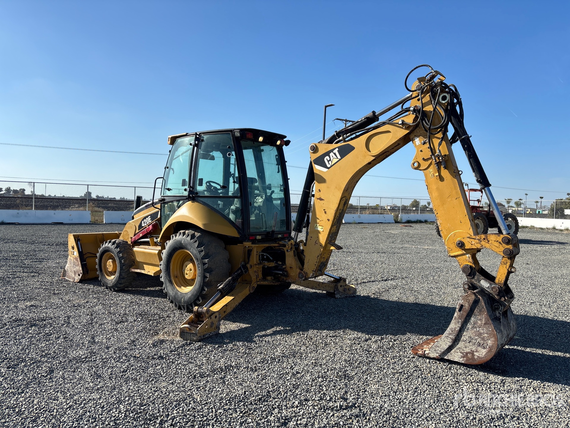 General Appearance with Foto, angolo posteriore sinistro