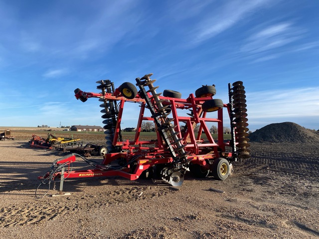 Sunflower 29 ft Tandem Disc Sunflower 29 ft Tandem Disc