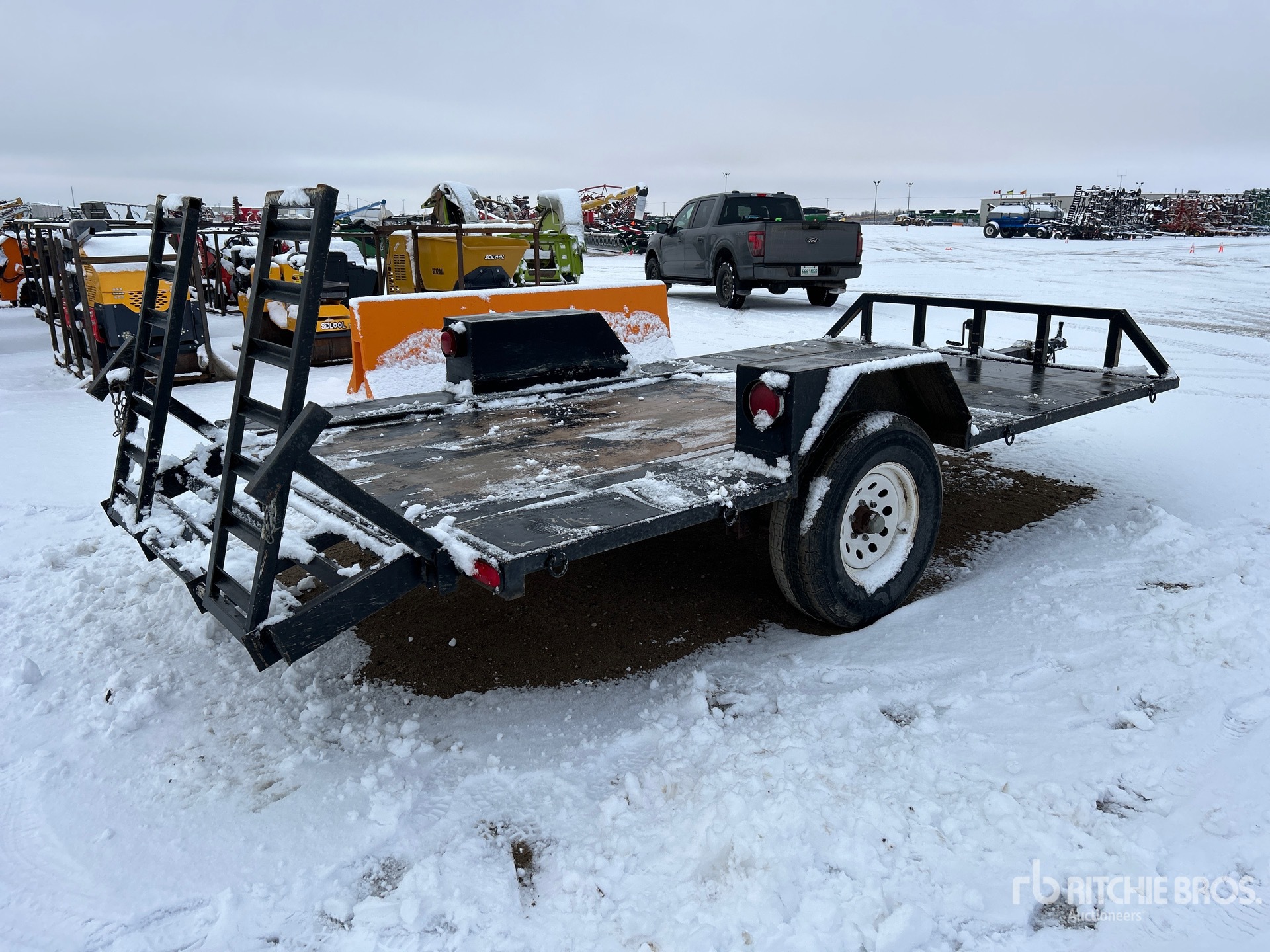 General Appearance with Picture, Right Rear Corner