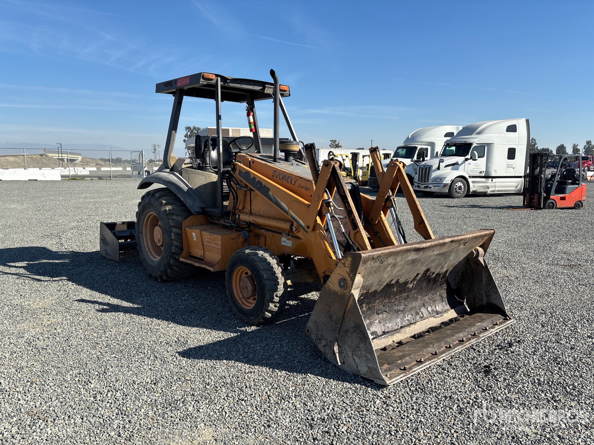 General Appearance with Picture, Right Front Corner