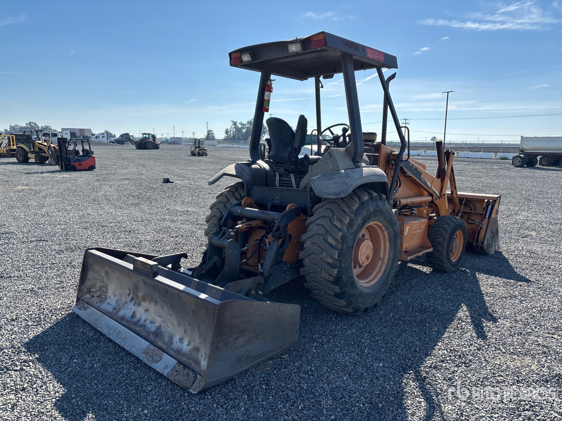 General Appearance with Picture, Right Rear Corner