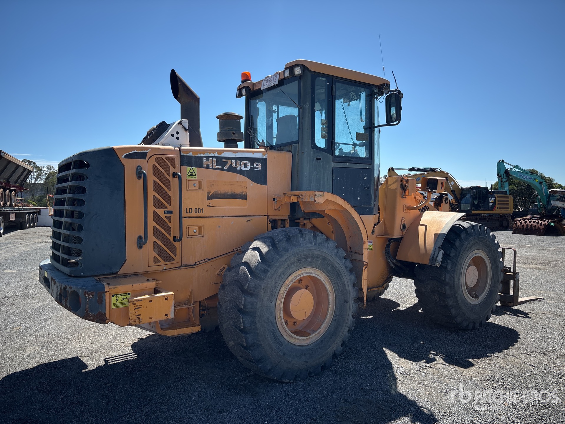 General Appearance with Picture, Right Rear Corner