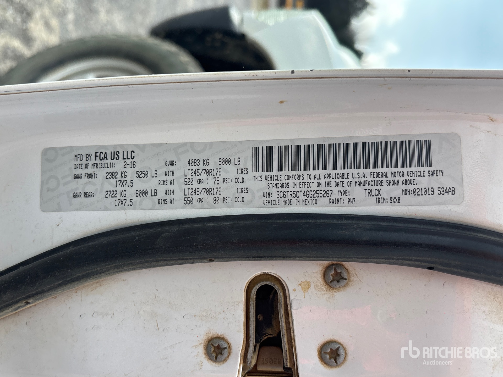 General Appearance with Numéro de série/Numéro d'identification du véhicule automobile