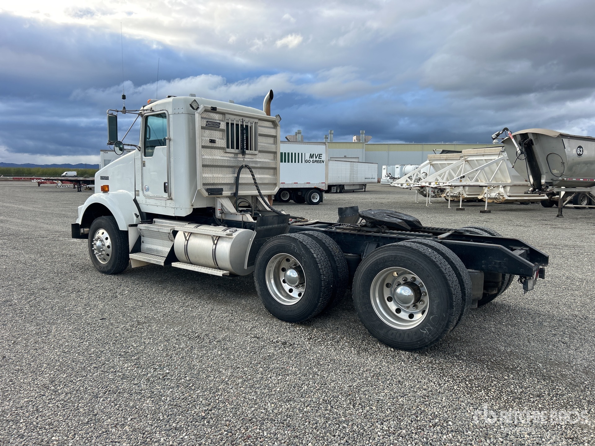 General Appearance with Imagen: esquina trasera izquierda