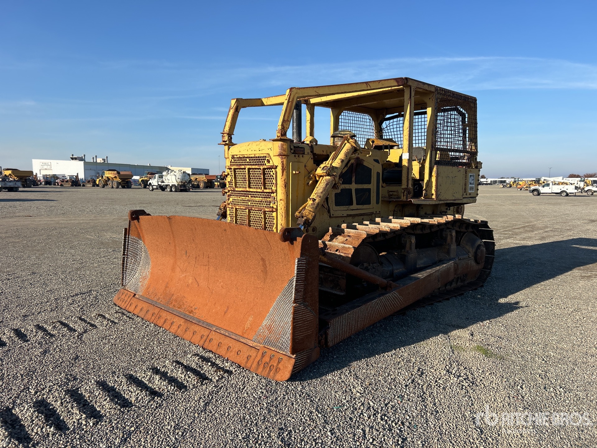 General Appearance with Foto, angolo anteriore sinistro