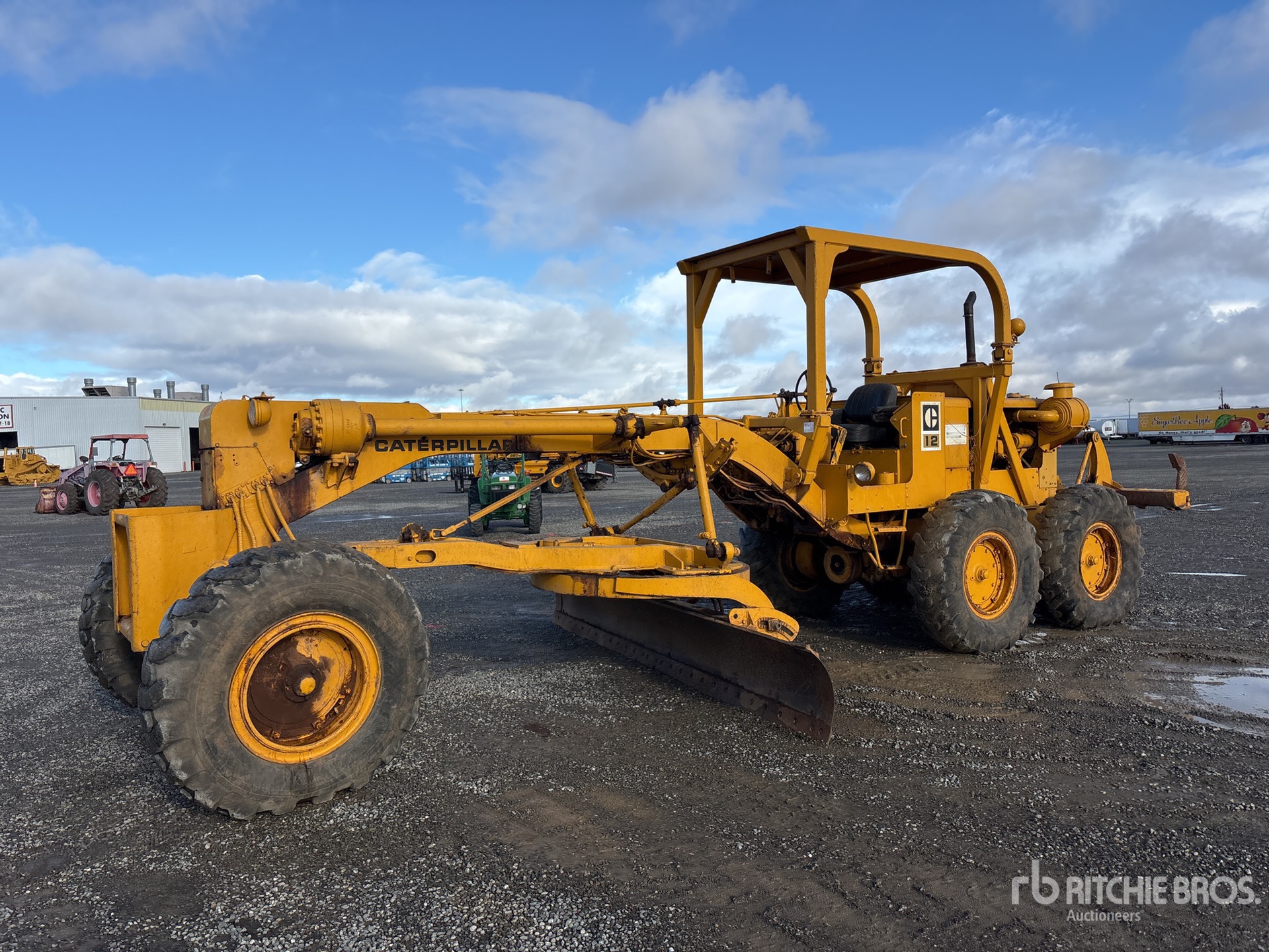 General Appearance with Featured Photo