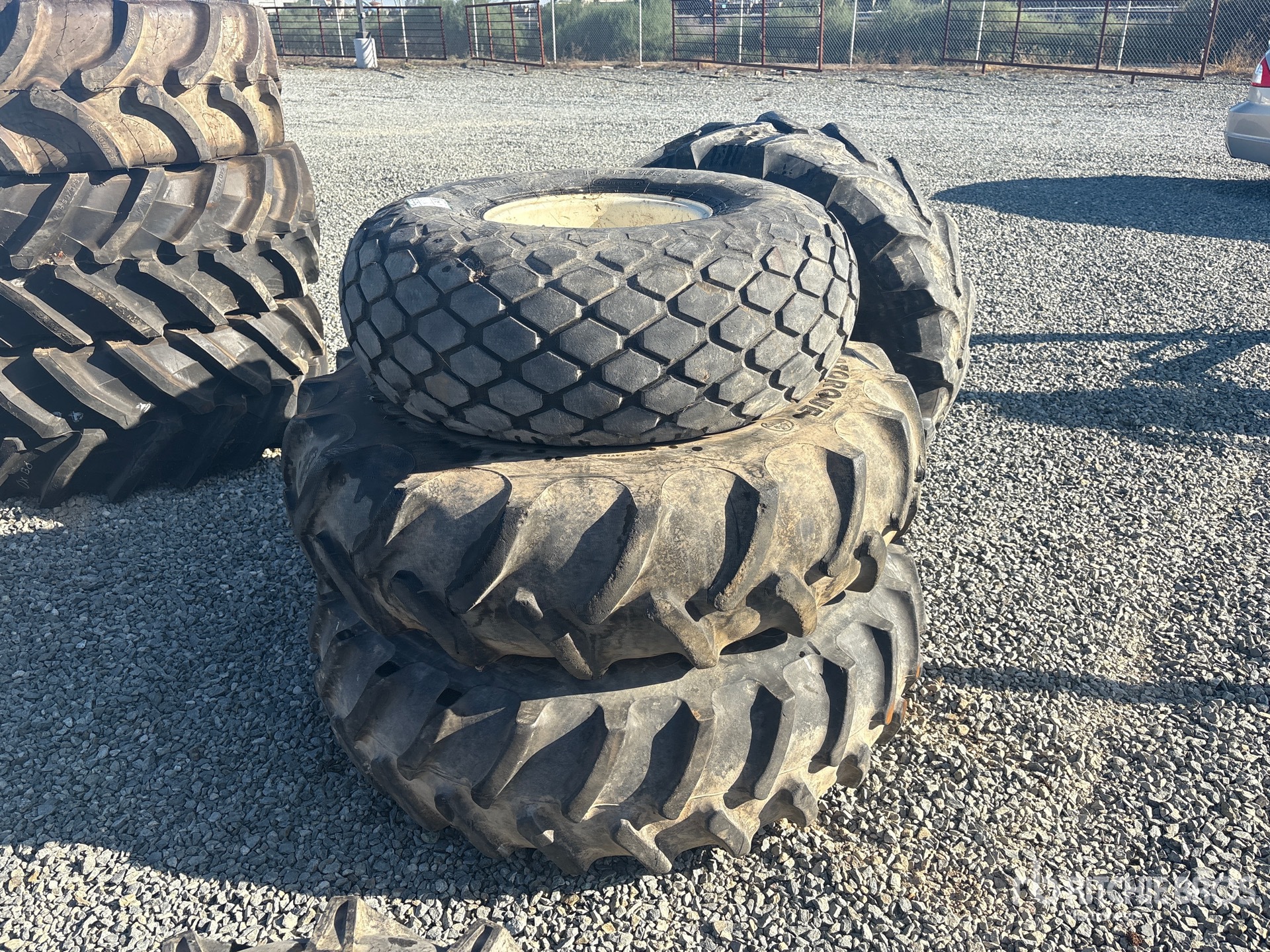 General Appearance with Imagen: esquina trasera derecha