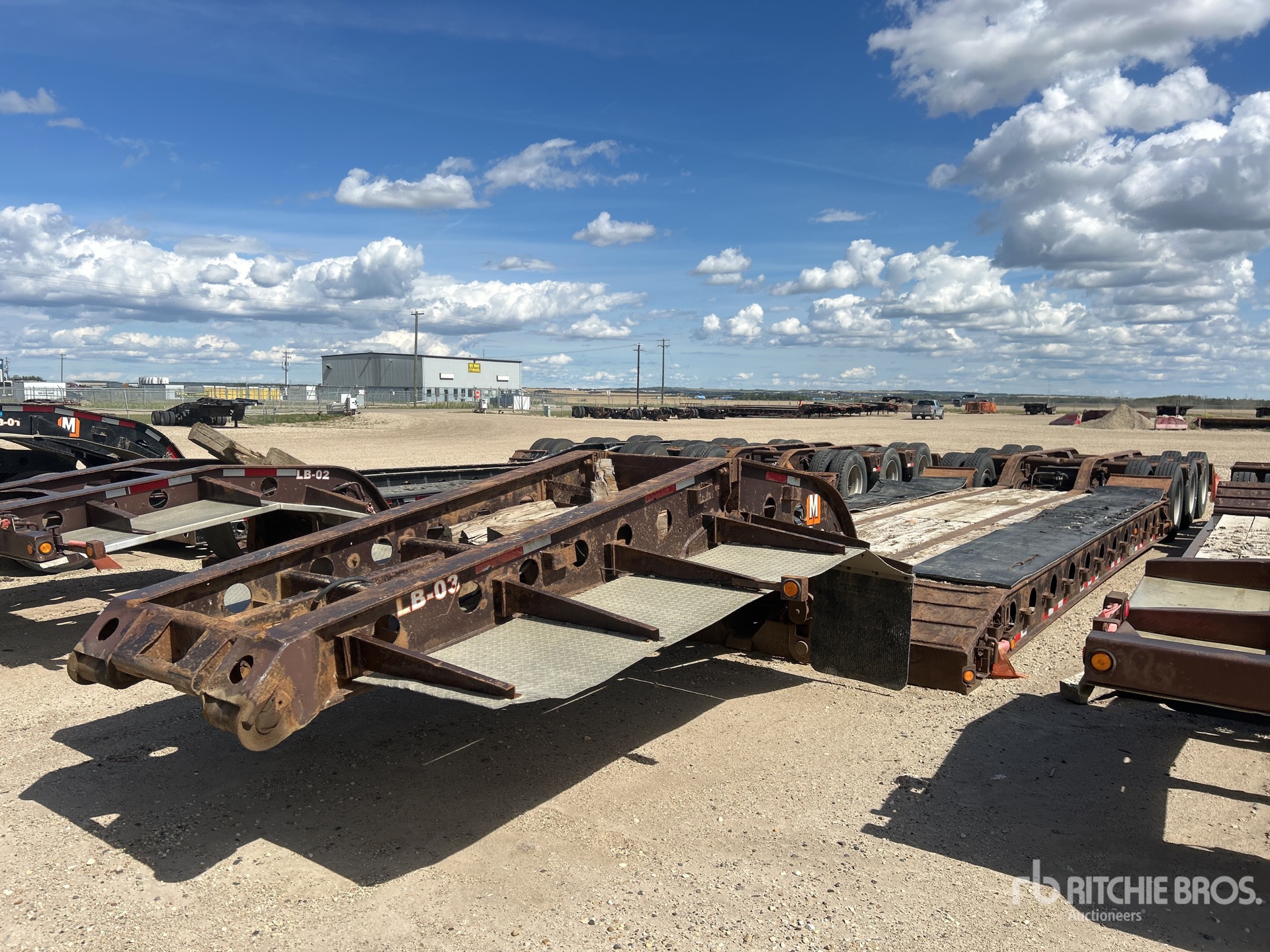 General Appearance with Featured Photo