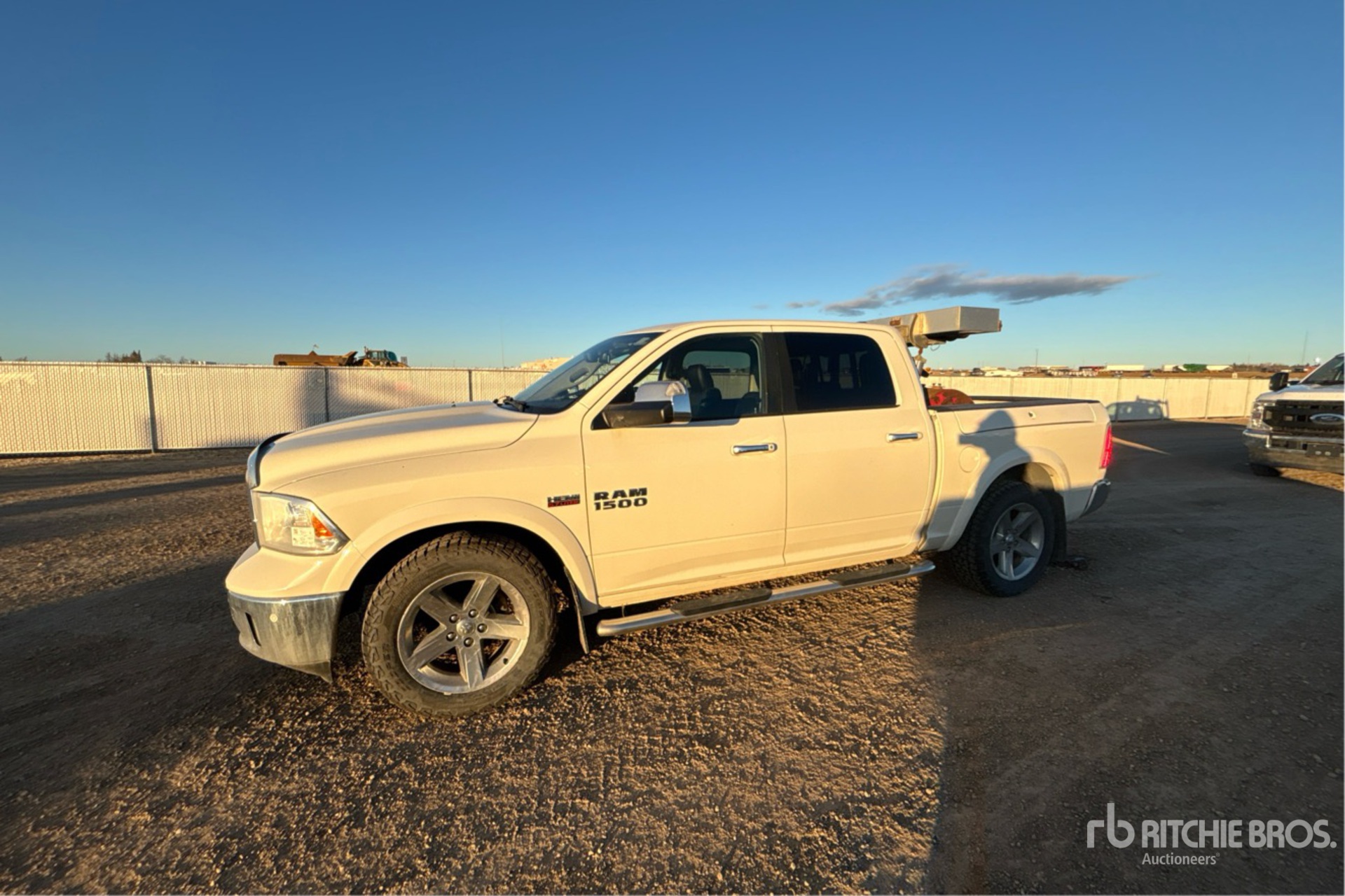 Aspect général with Image, coin avant gauche