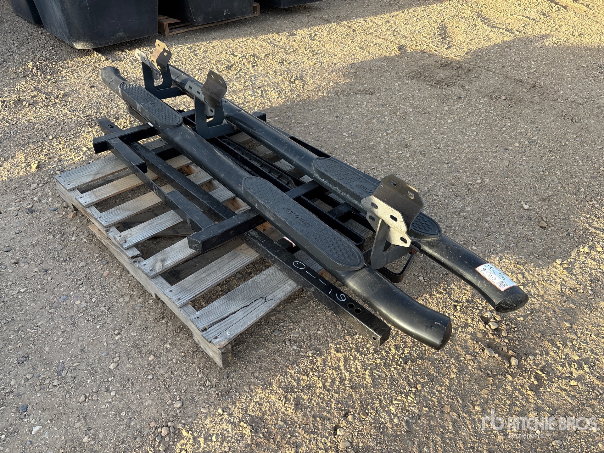 General Appearance with Bild, Ecke vorne rechts