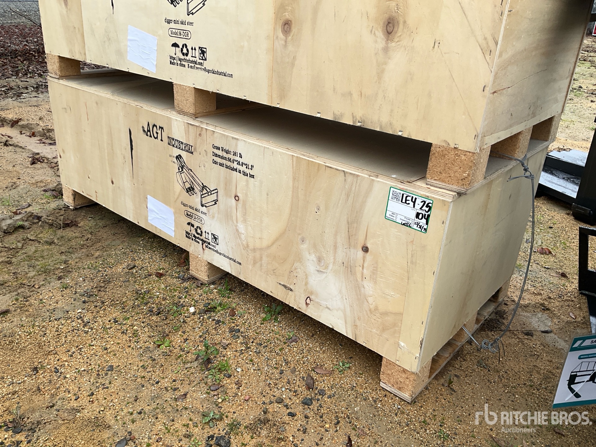 General Appearance with Picture, Left Front Corner