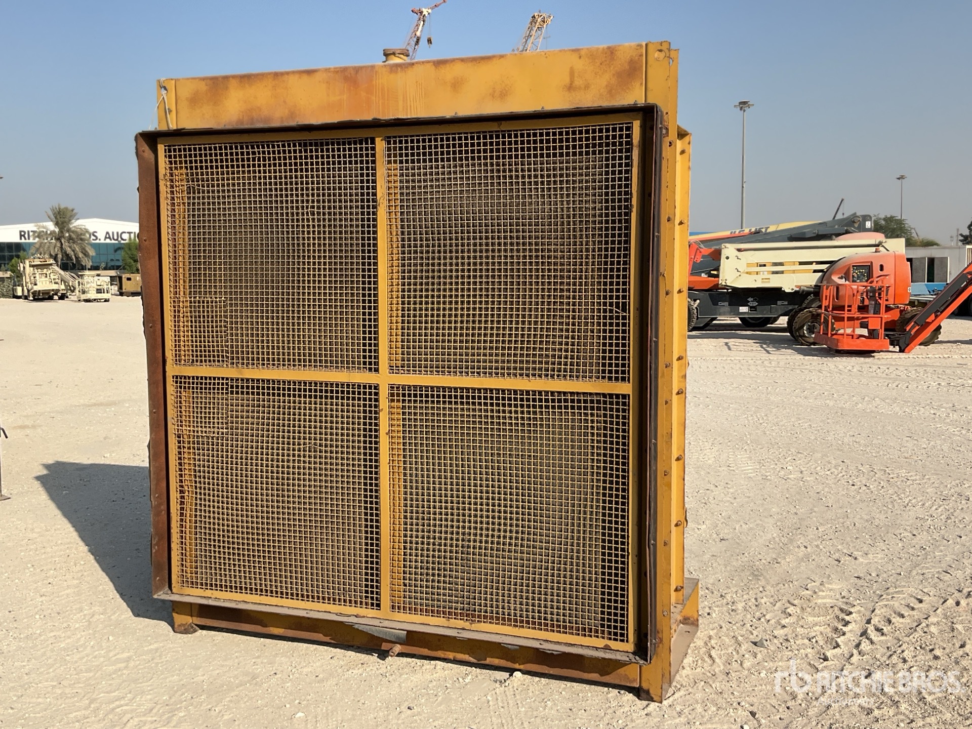 Aspect général with Image, coin avant droit