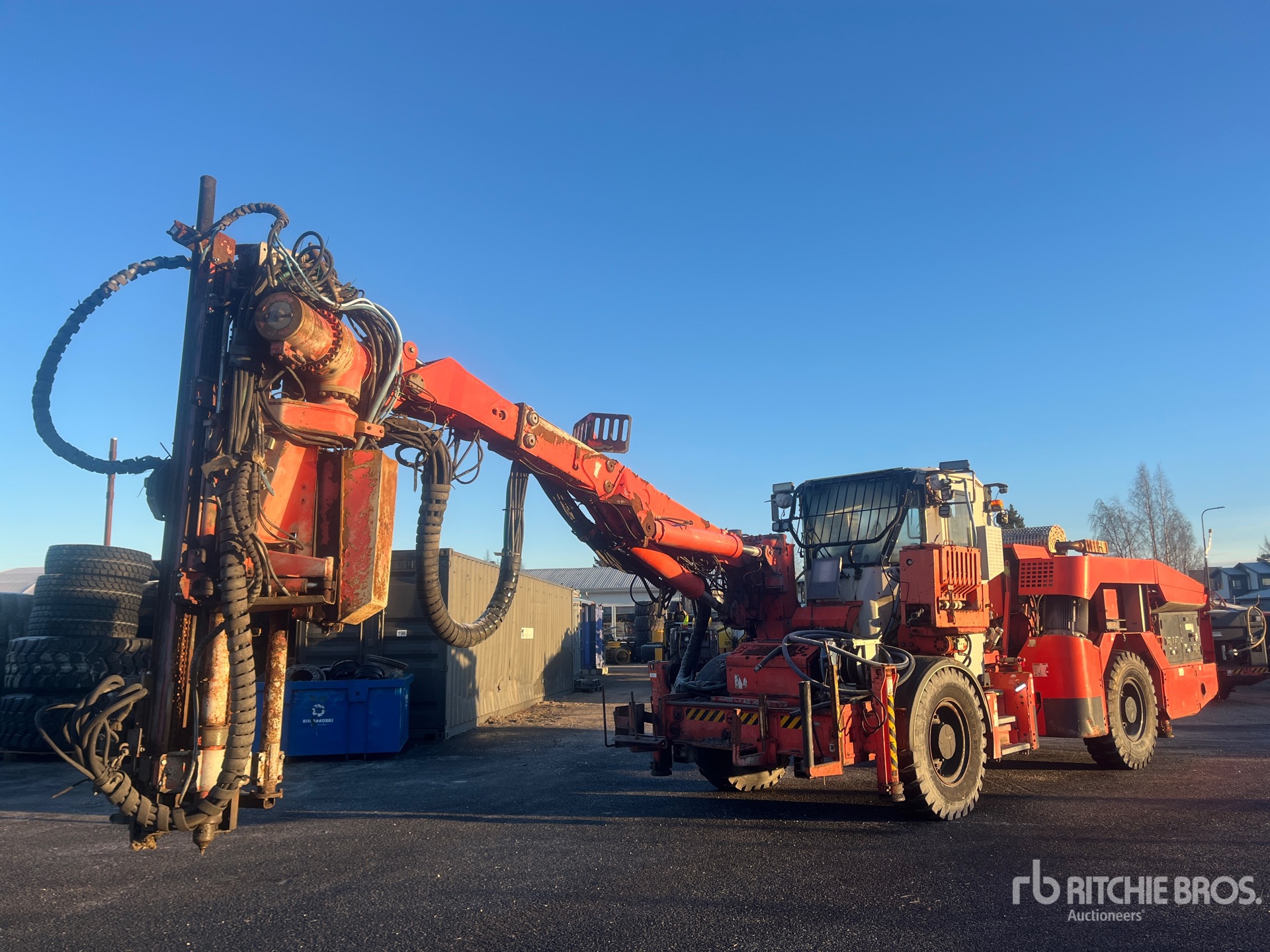 General Appearance with Picture, Left Front Corner