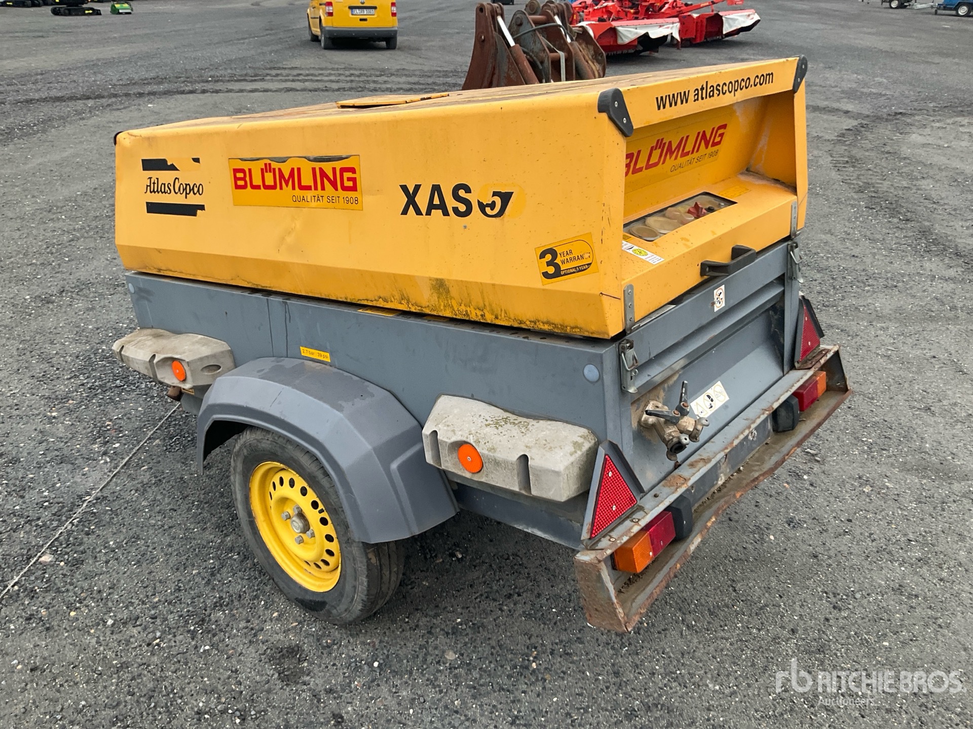 General Appearance with Picture, Left Rear Corner