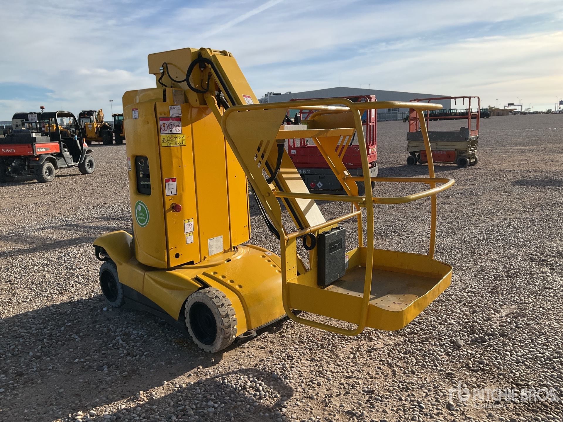 General Appearance with Bild, Ecke hinten links