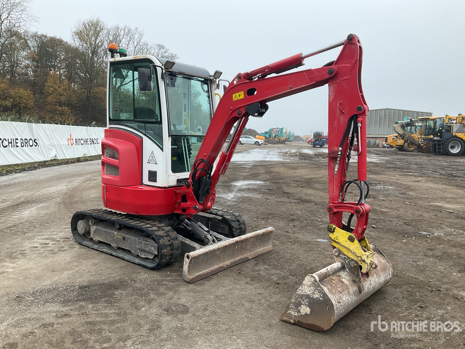 General Appearance with Picture, Right Front Corner