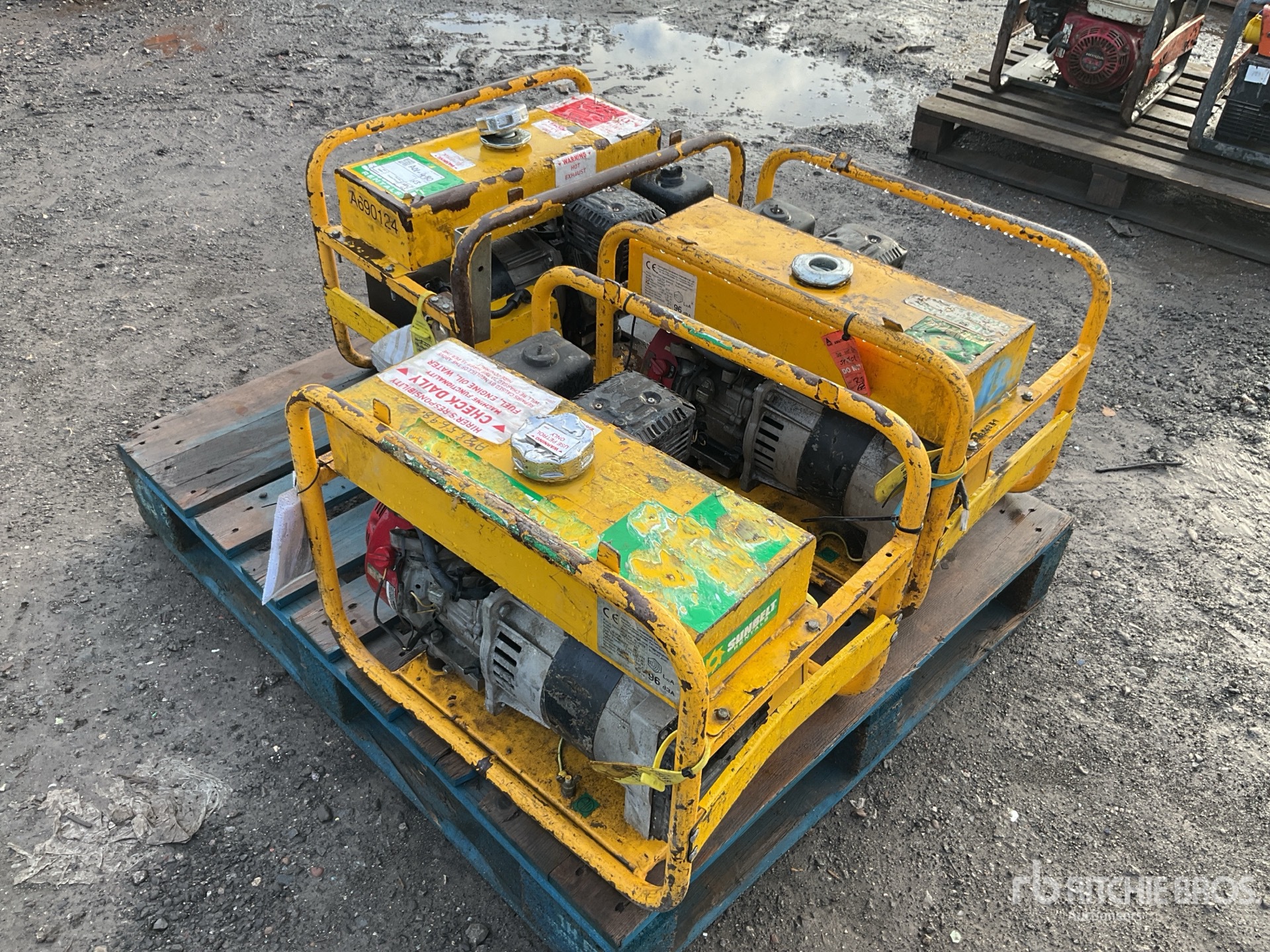 General Appearance with Bild, Ecke hinten links