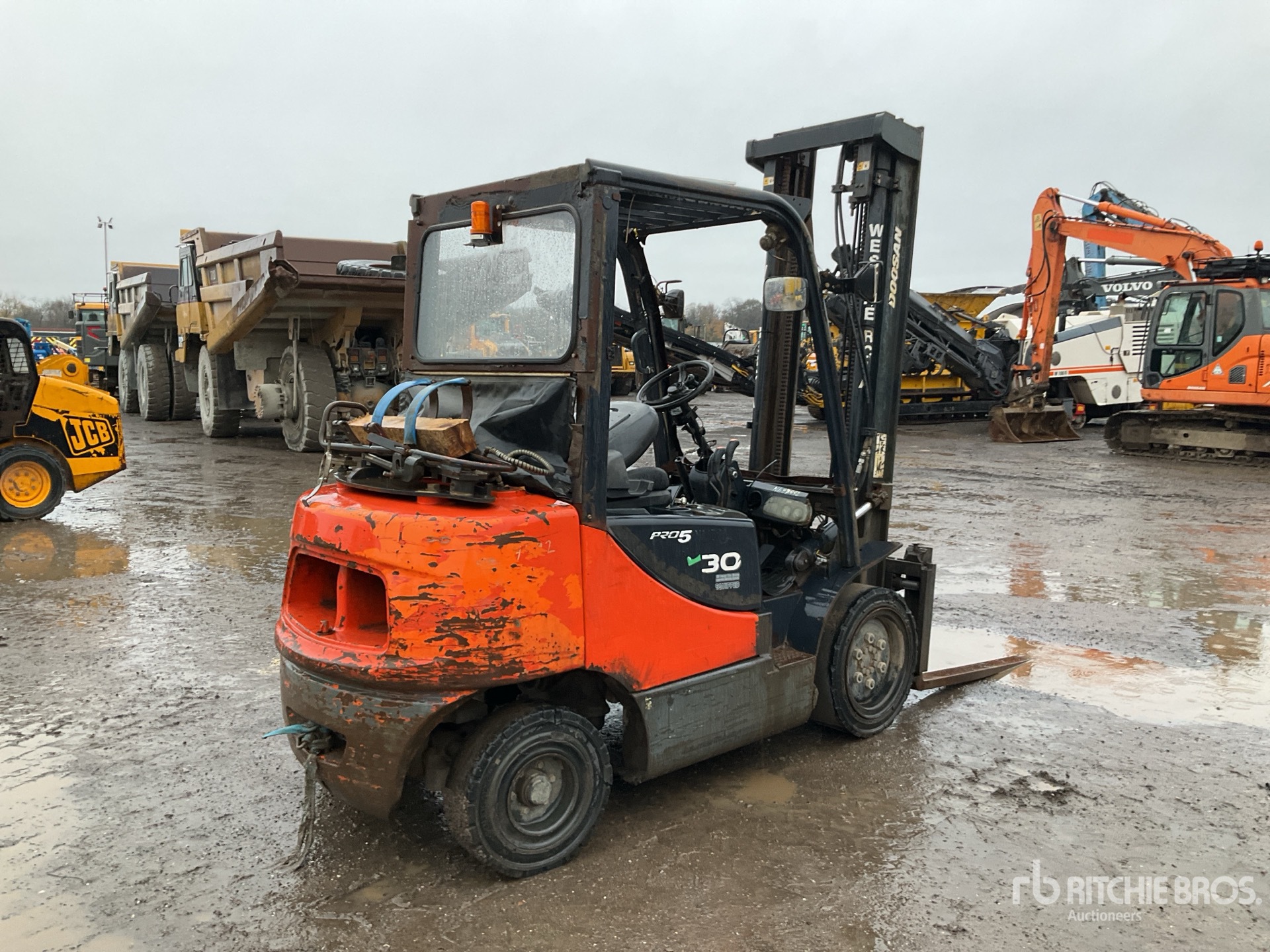 General Appearance with Foto, angolo anteriore sinistro