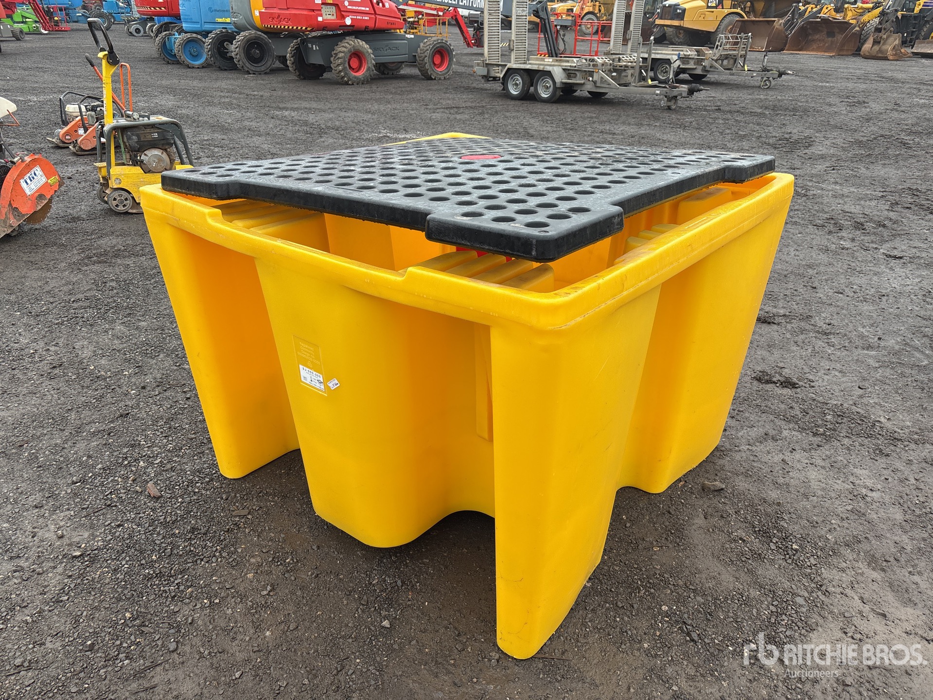 General Appearance with Bild, Ecke hinten rechts