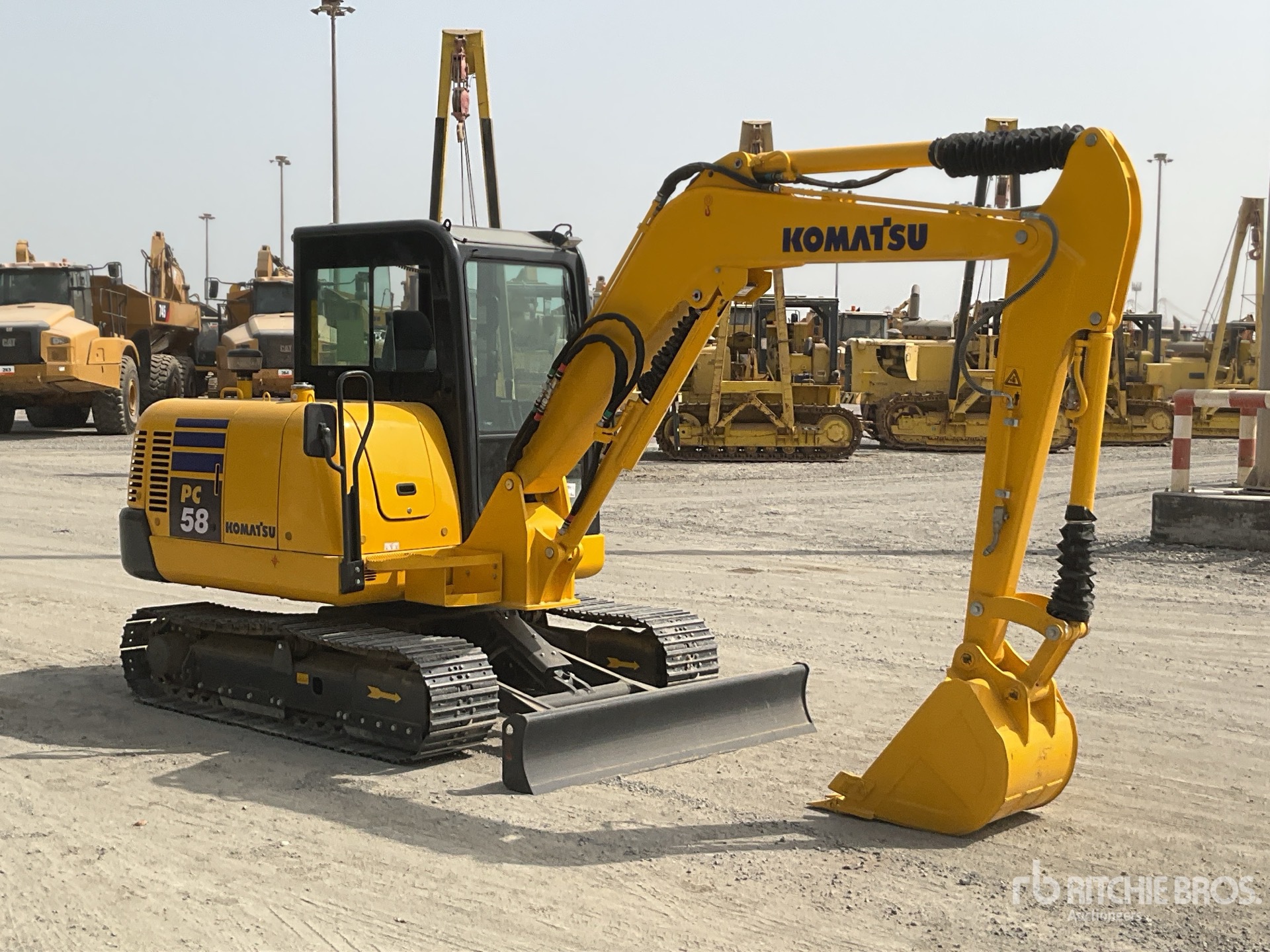 General Appearance with Foto, angolo anteriore destro