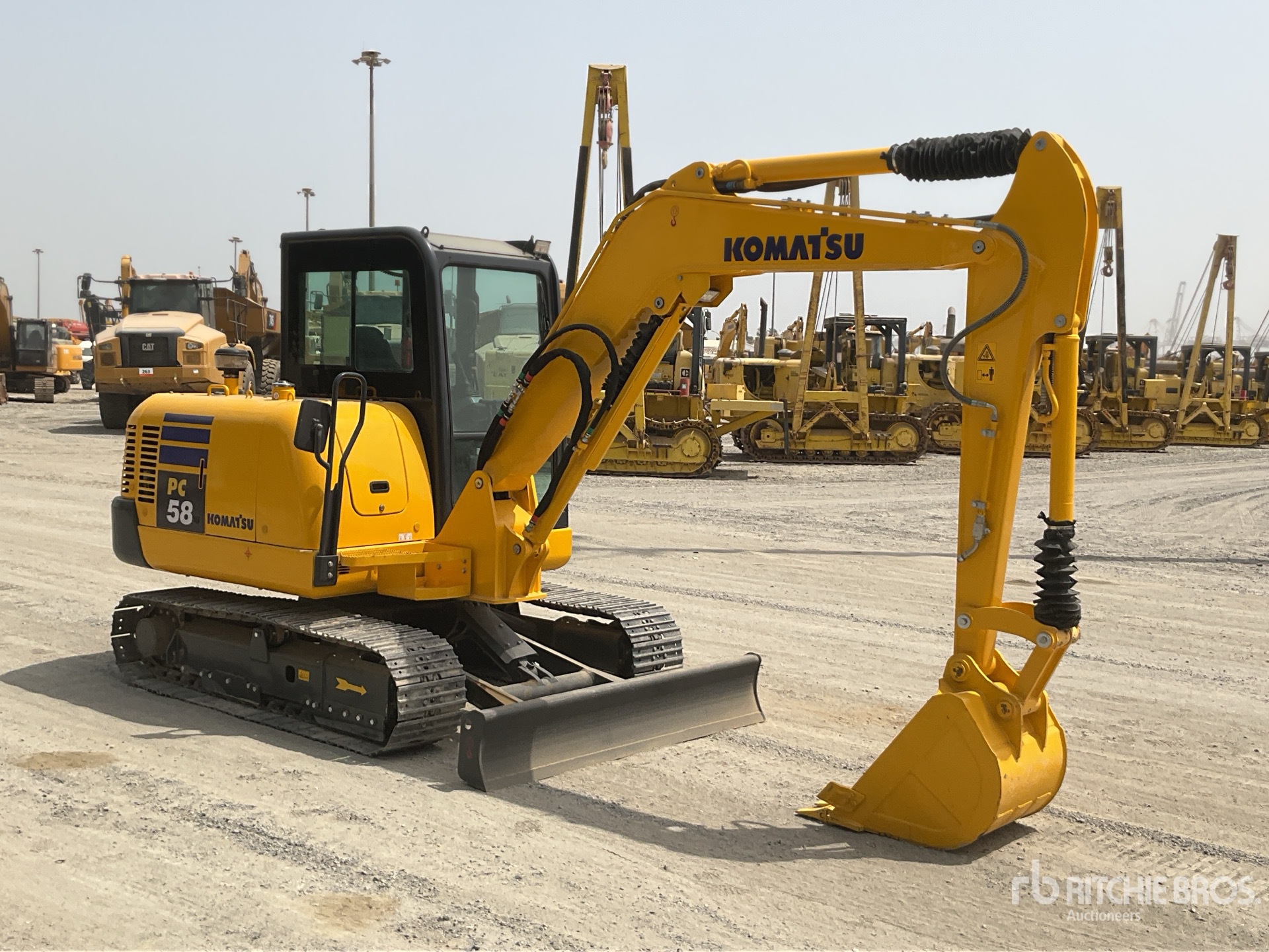 General Appearance with Foto, angolo anteriore destro