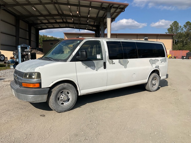 2011 Chevrolet Express 3500 15 Passenger Van 2011 Chevrolet Express 3500 15 Passenger Van