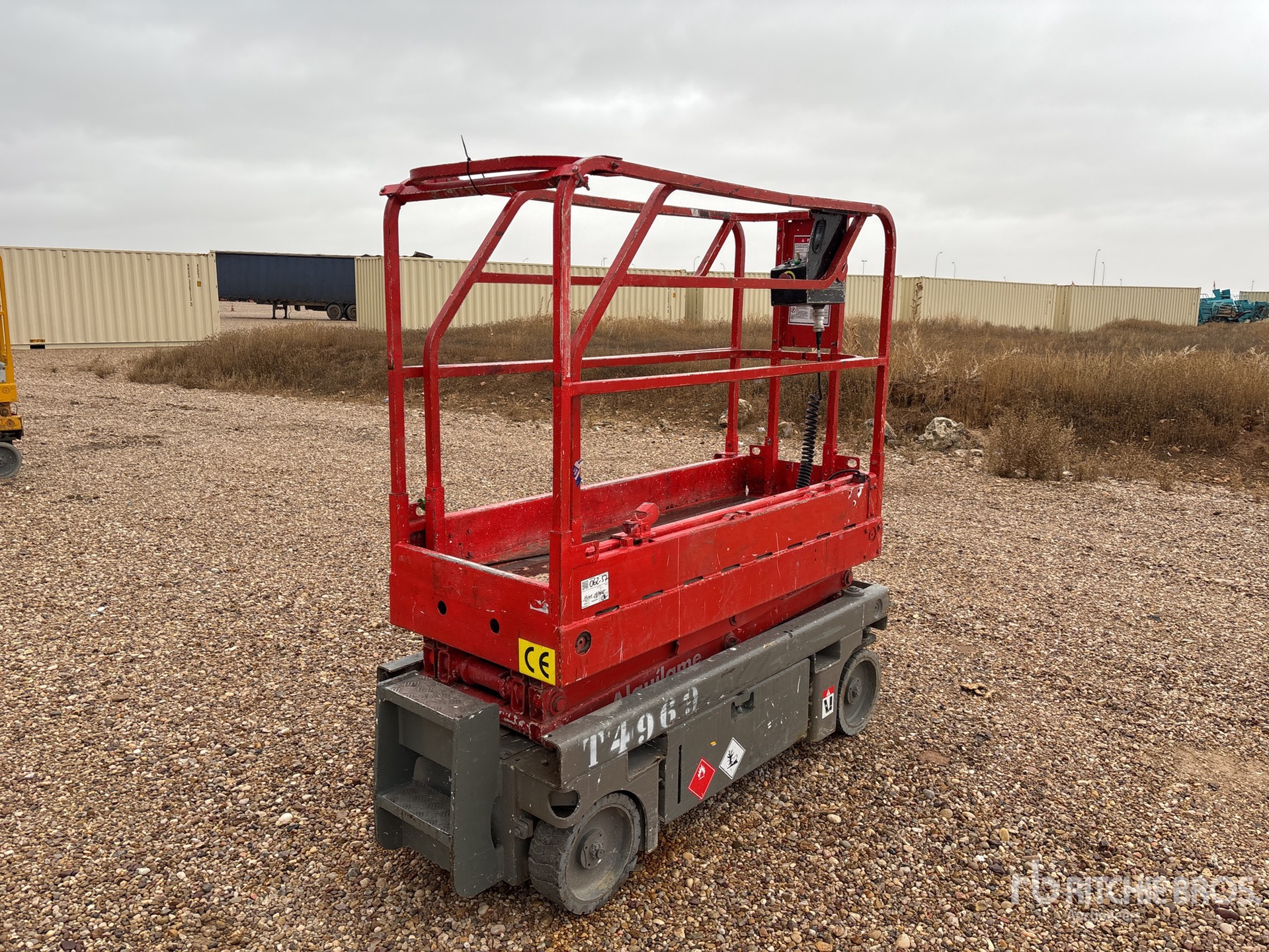 General Appearance with Picture, Left Front Corner