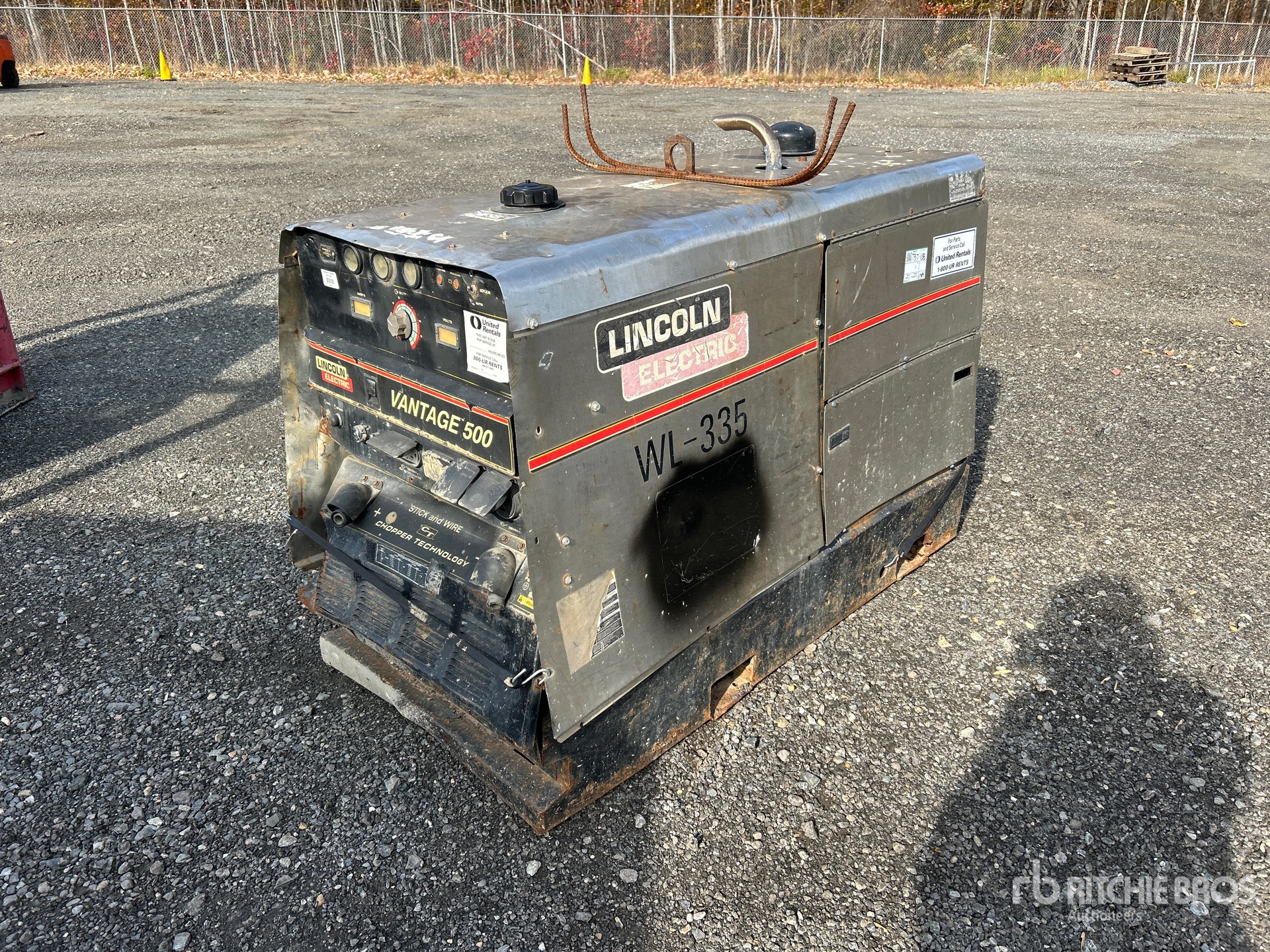 General Appearance with Foto, angolo anteriore sinistro