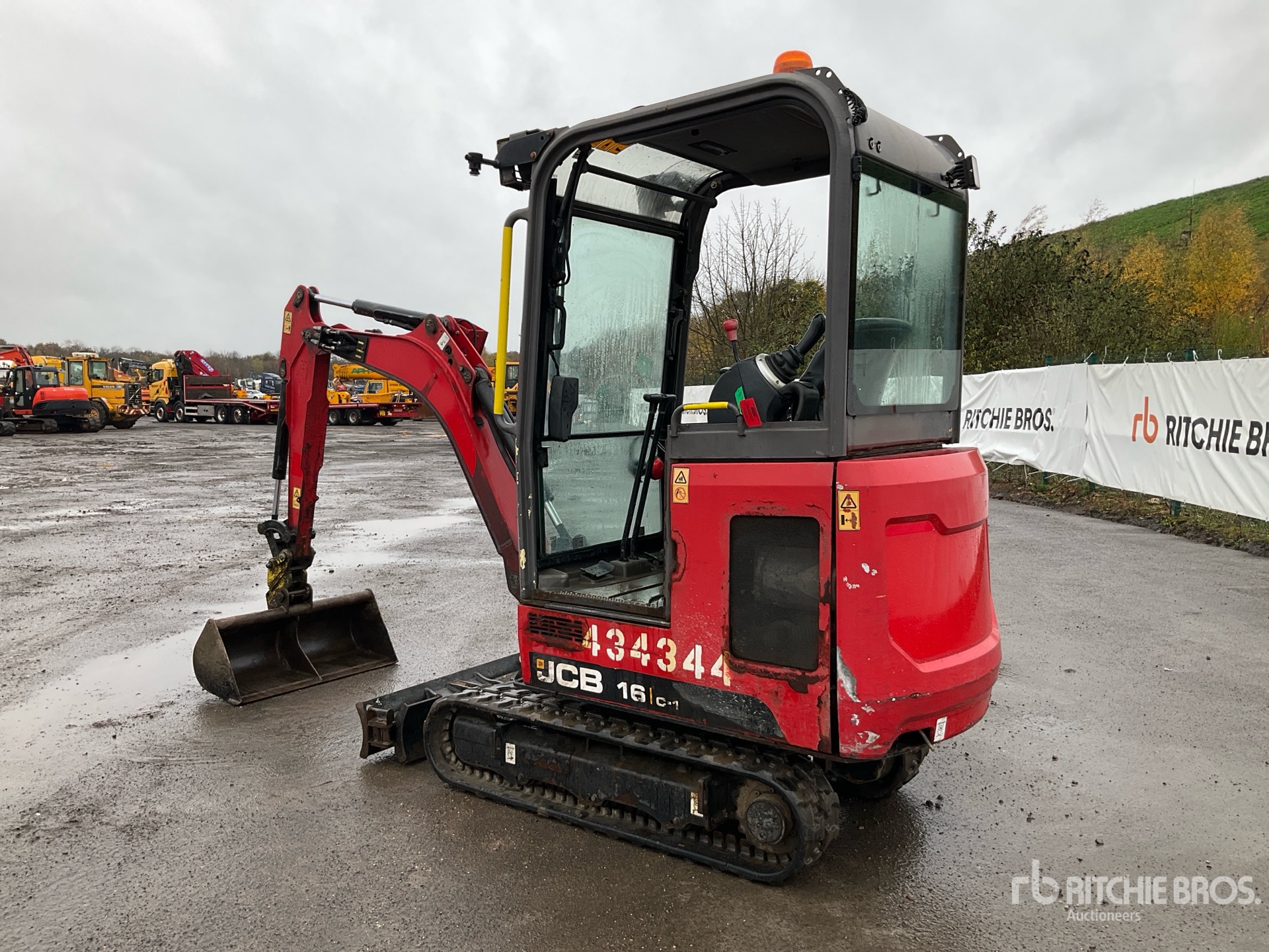 General Appearance with Picture, Left Rear Corner