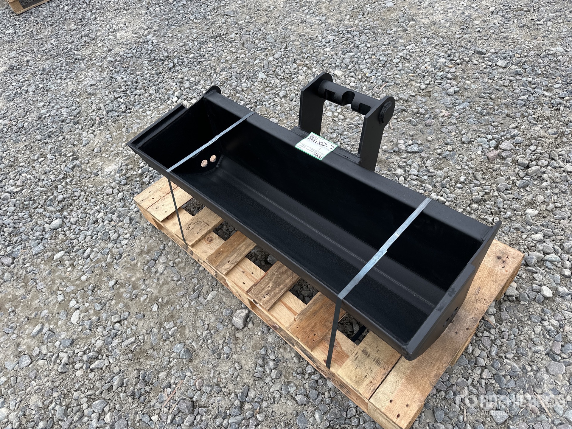 General Appearance with Bild, Ecke hinten links