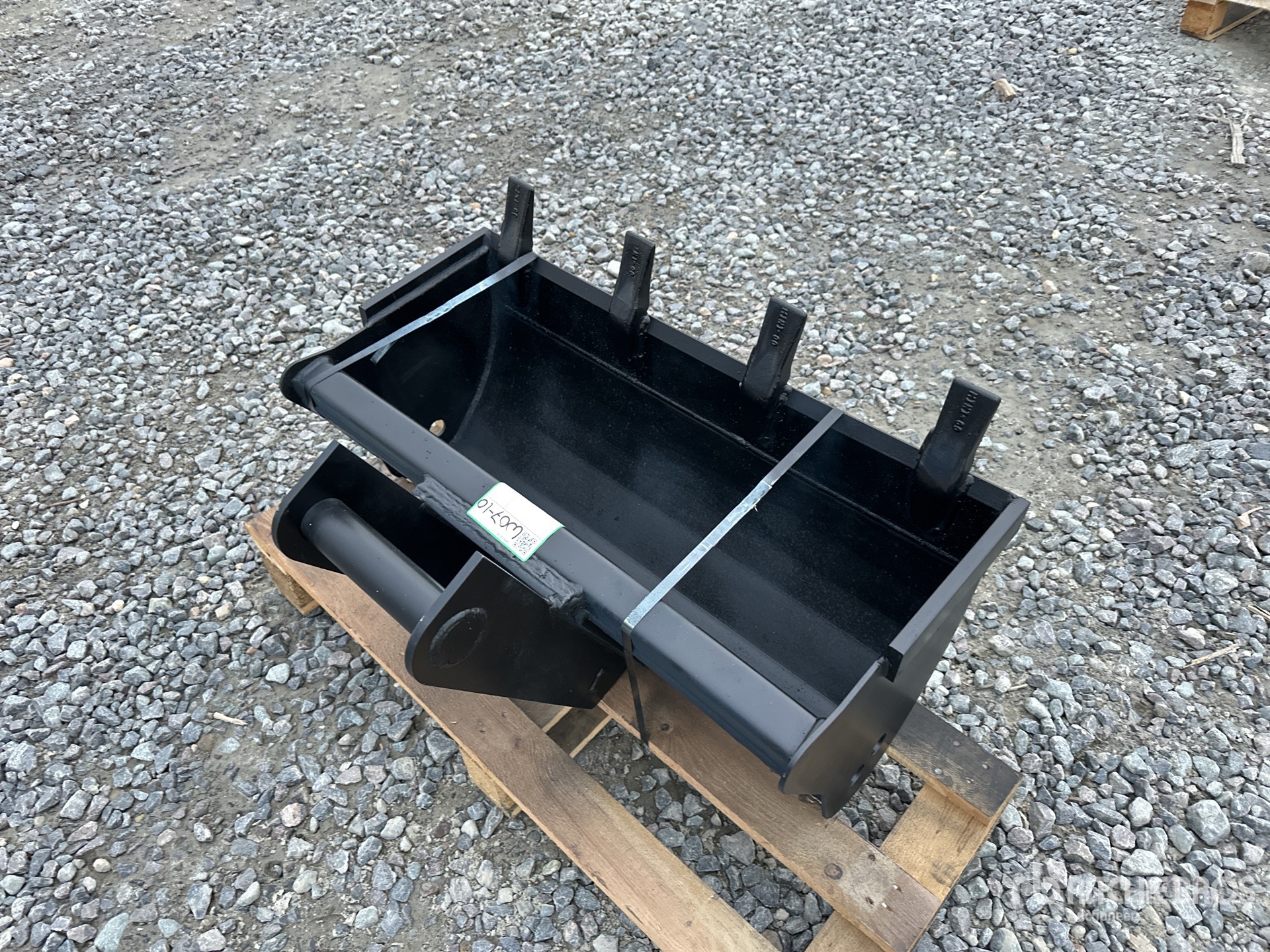 General Appearance with Bild, Ecke hinten links