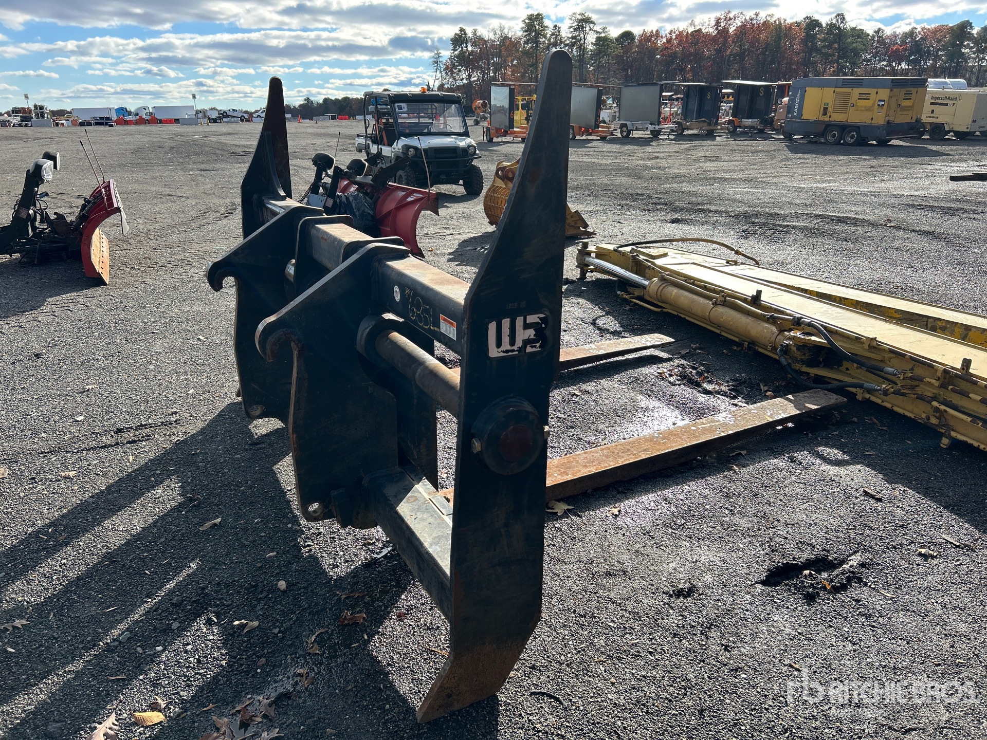 General Appearance with Bild, Ecke hinten rechts