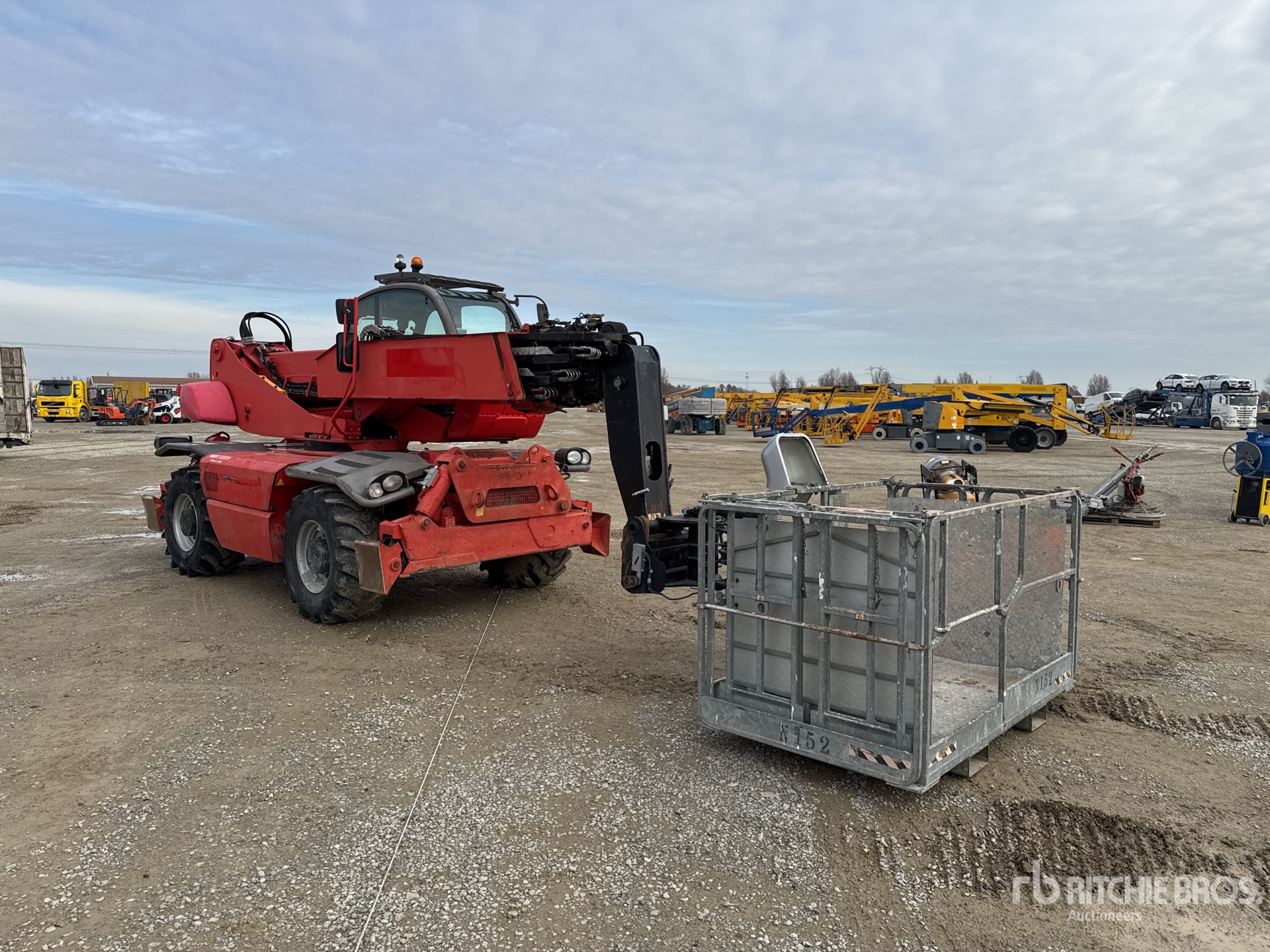 General Appearance with Bild, Ecke vorne rechts