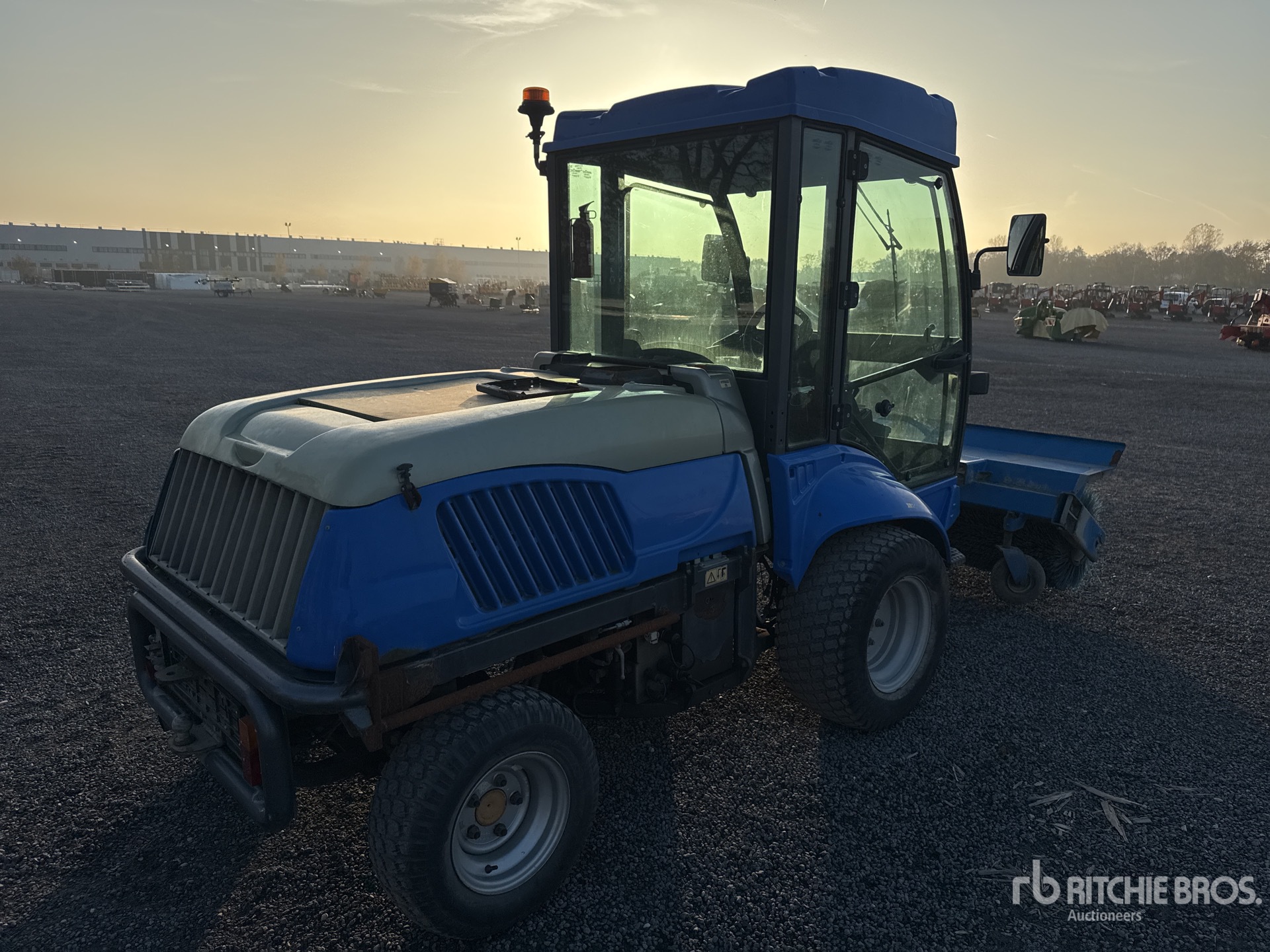 General Appearance with Imagen: esquina trasera derecha